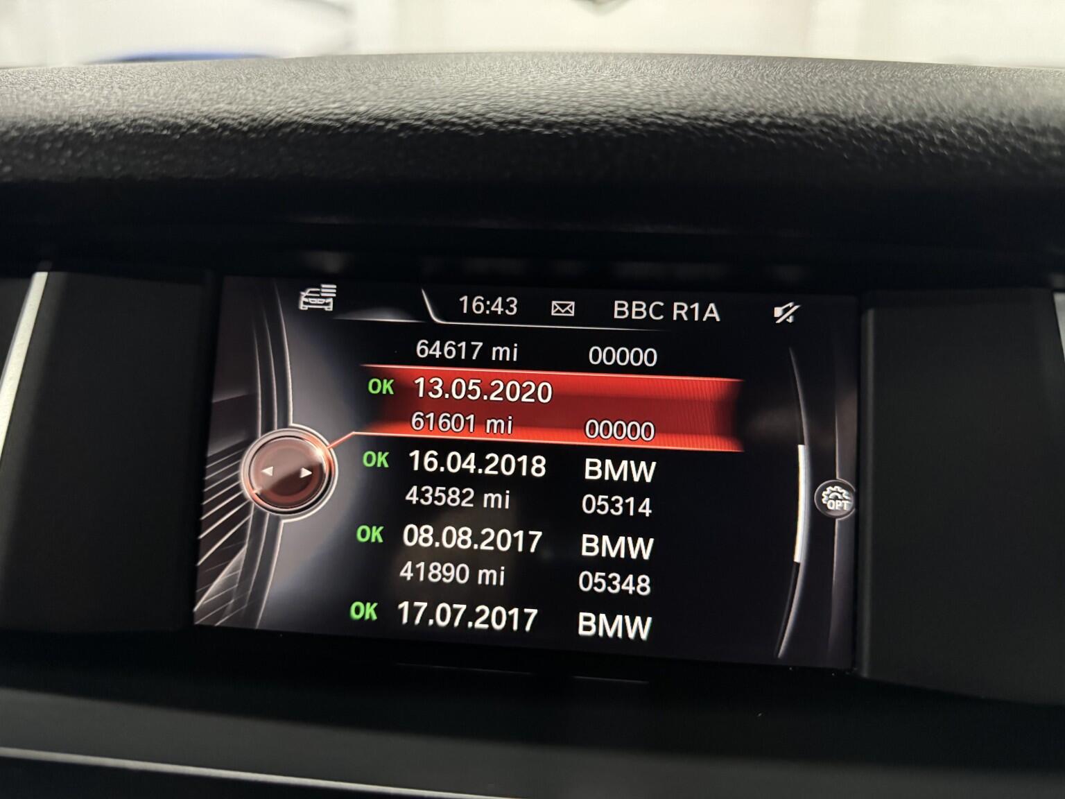 BMW X3 view 5