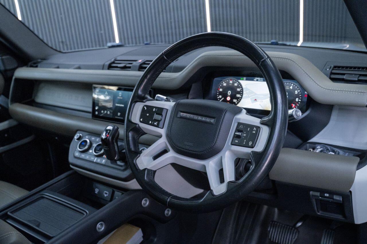 Land Rover Defender view 14