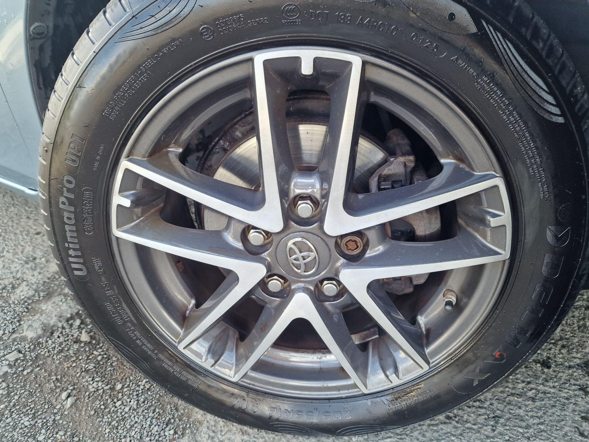 Toyota Auris view 42