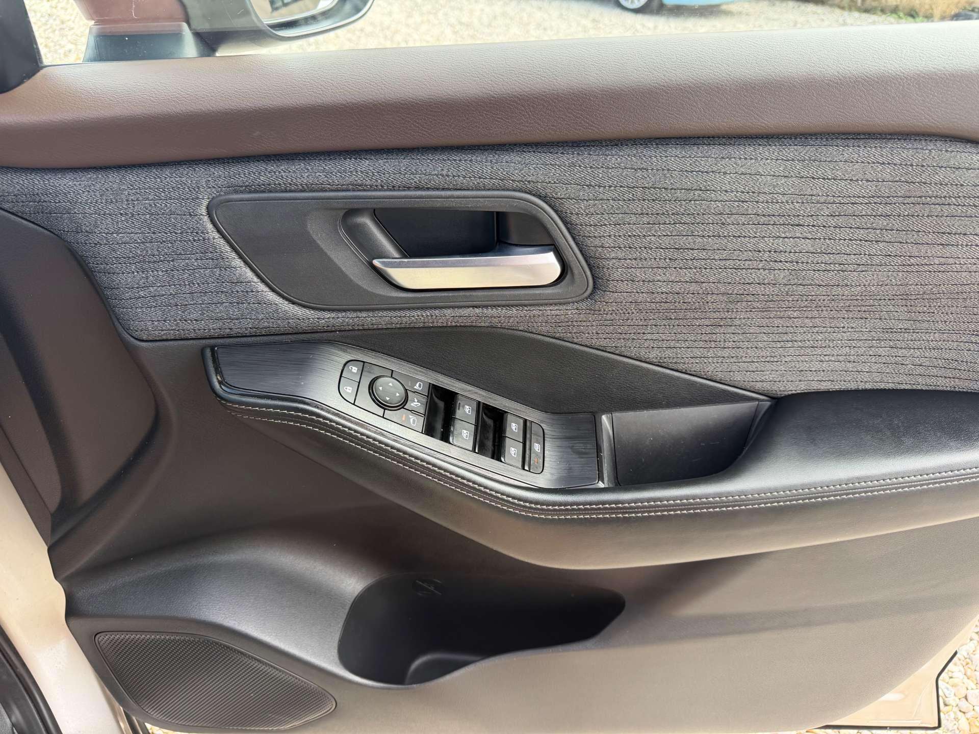 Nissan X-Trail view 21