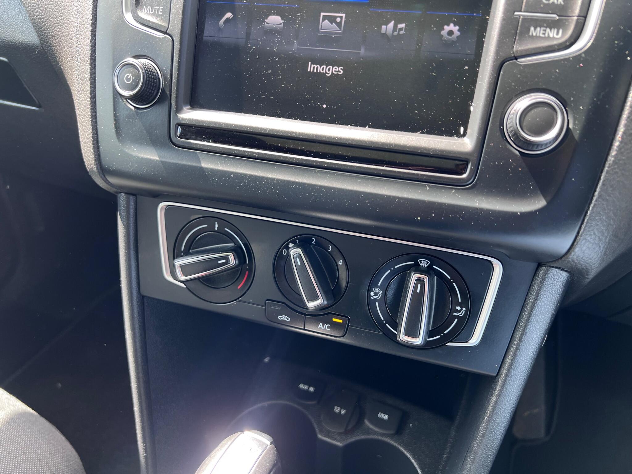 Volkswagen Polo view 26
