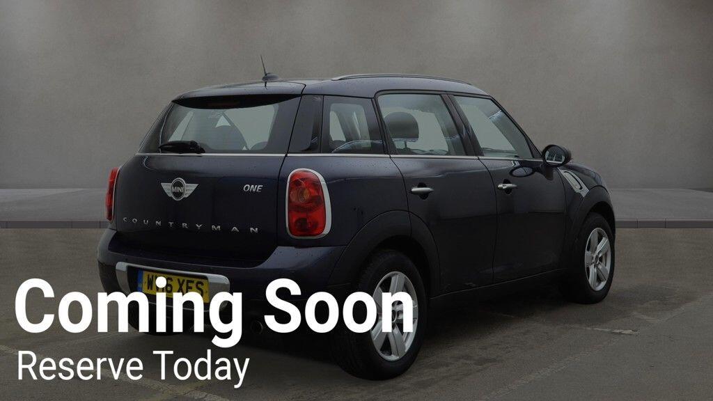 2016 MINI Countryman image 4