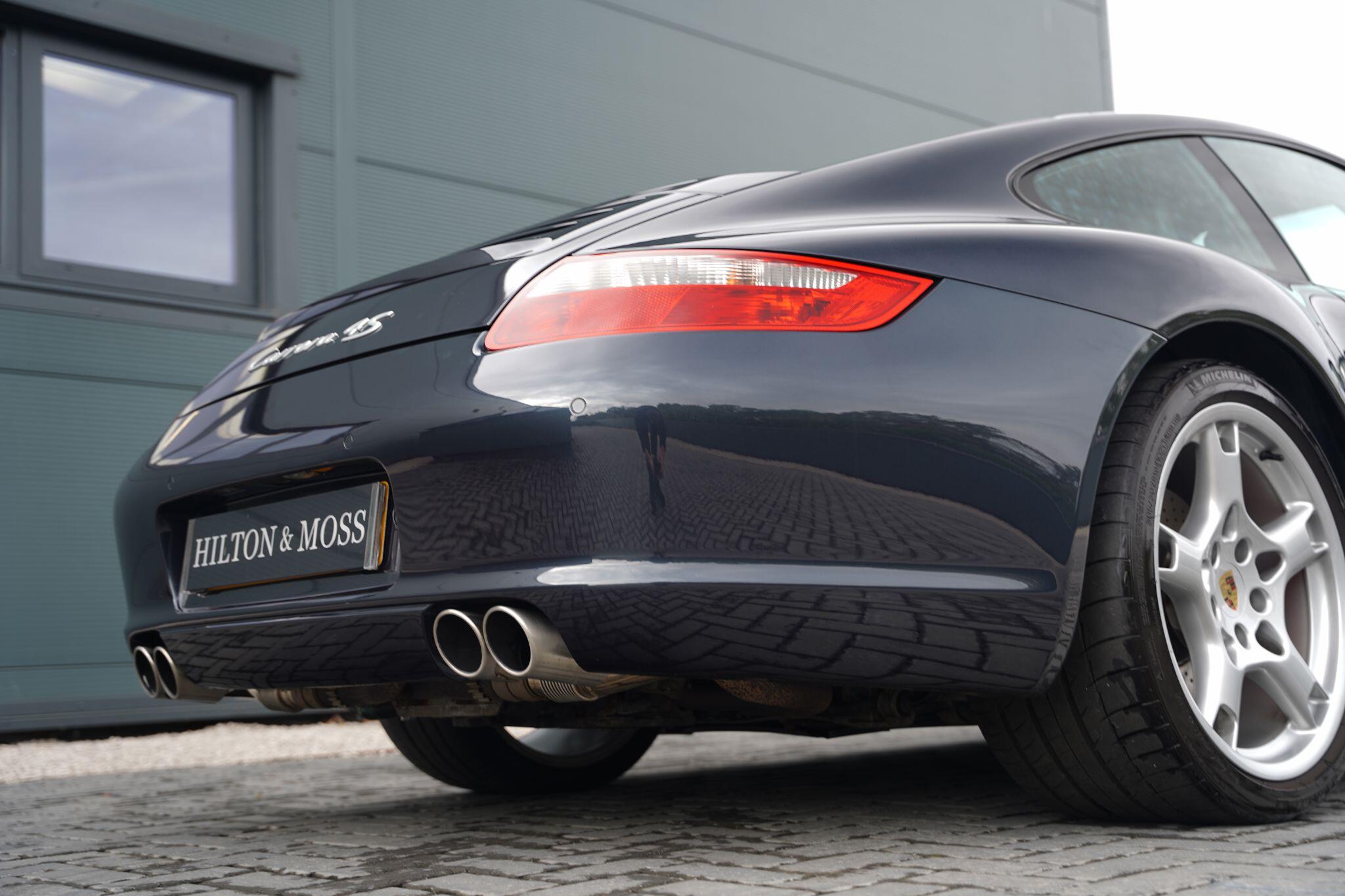 Porsche 911 view 62