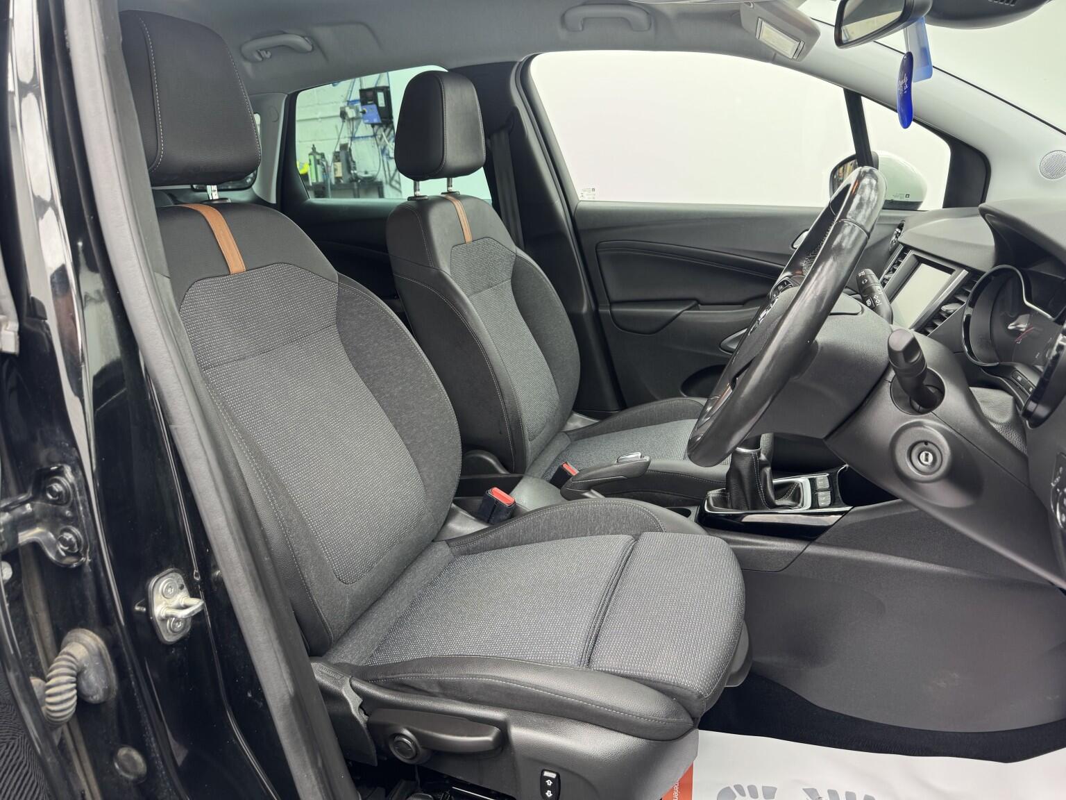 Vauxhall Crossland view 10