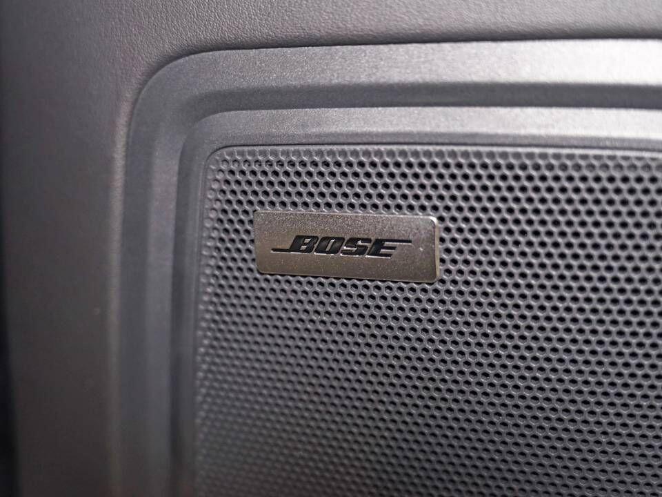 Porsche Macan view 41
