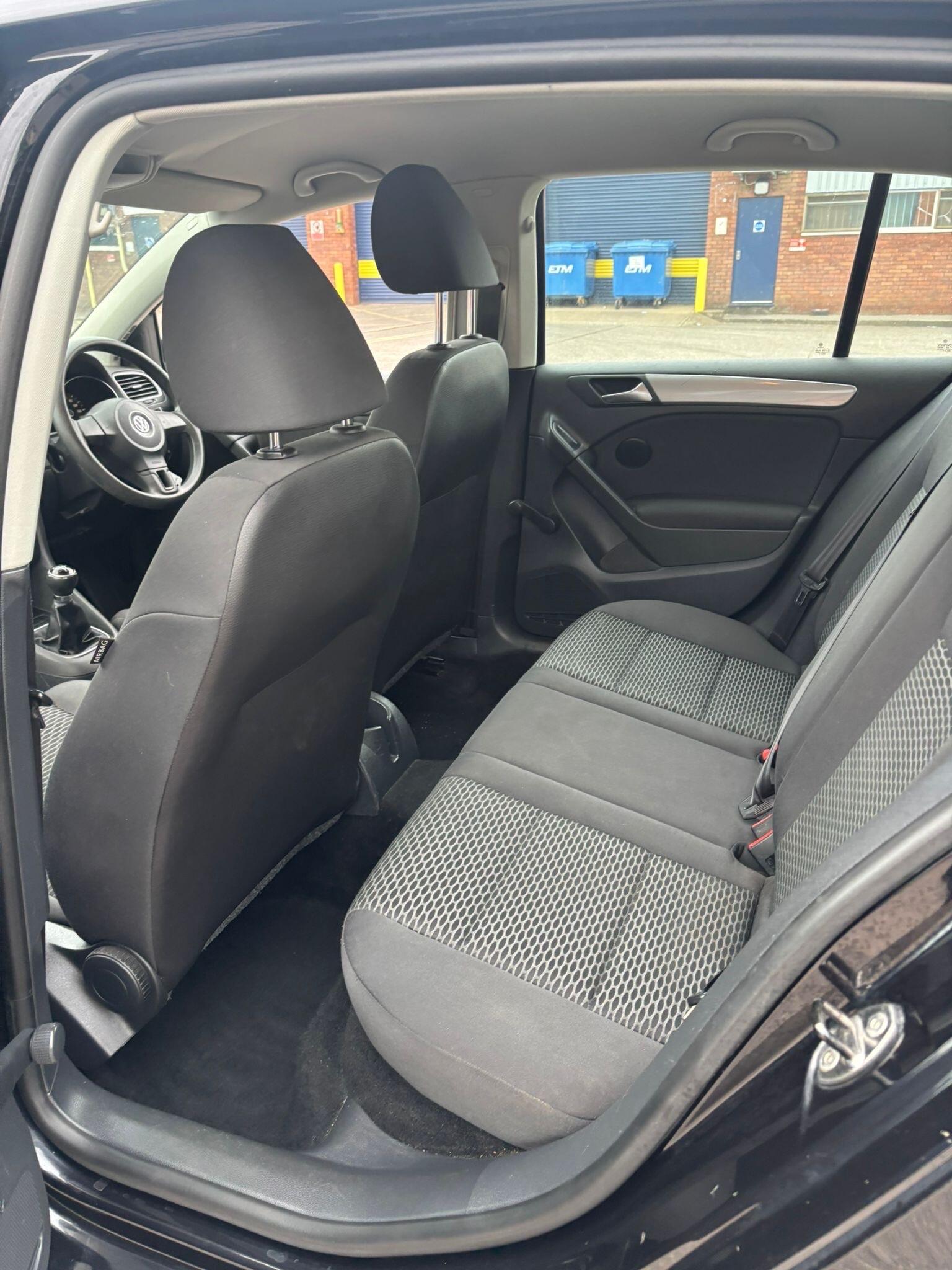 Volkswagen Golf view 34