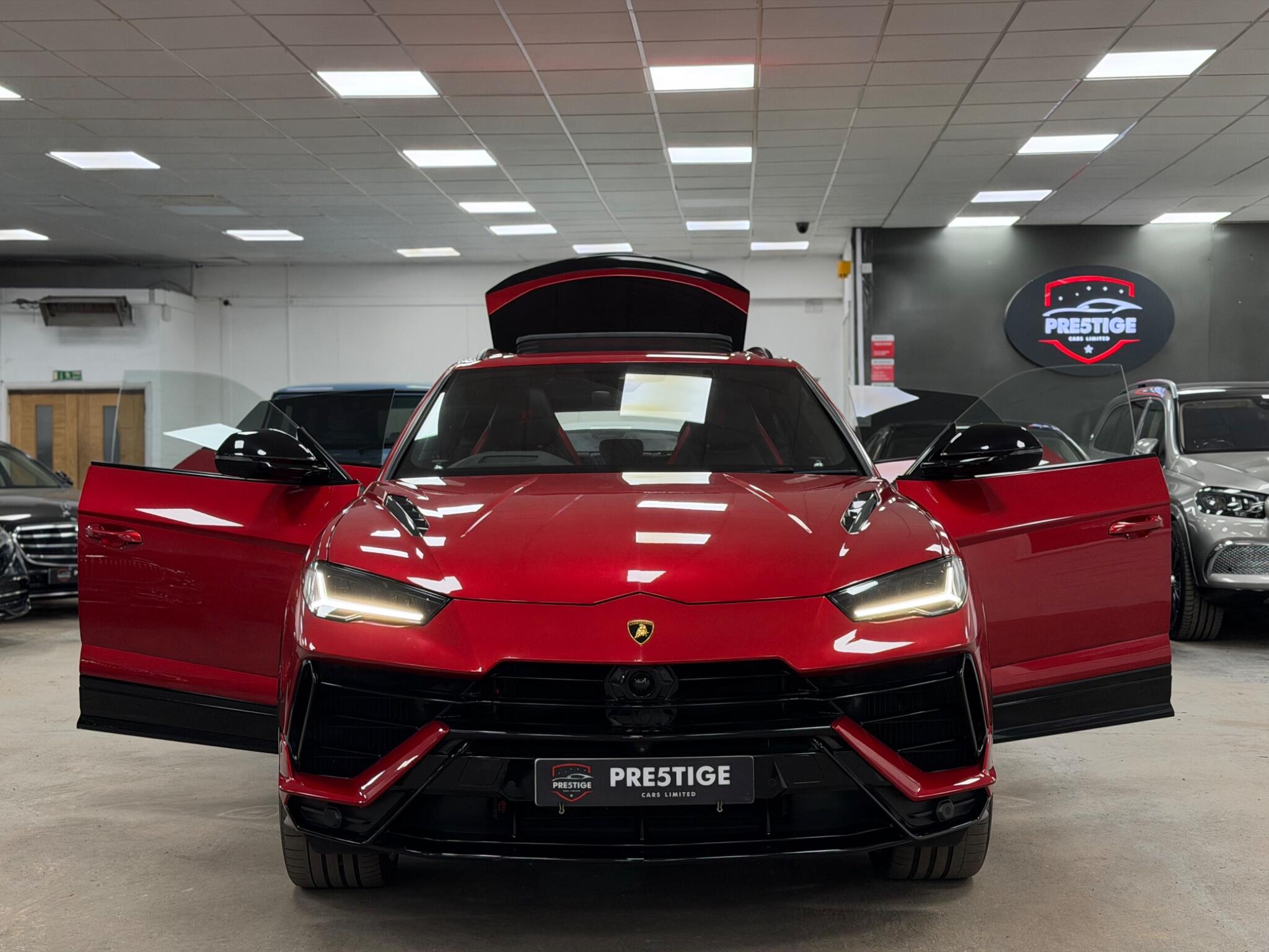 Lamborghini Urus view 51