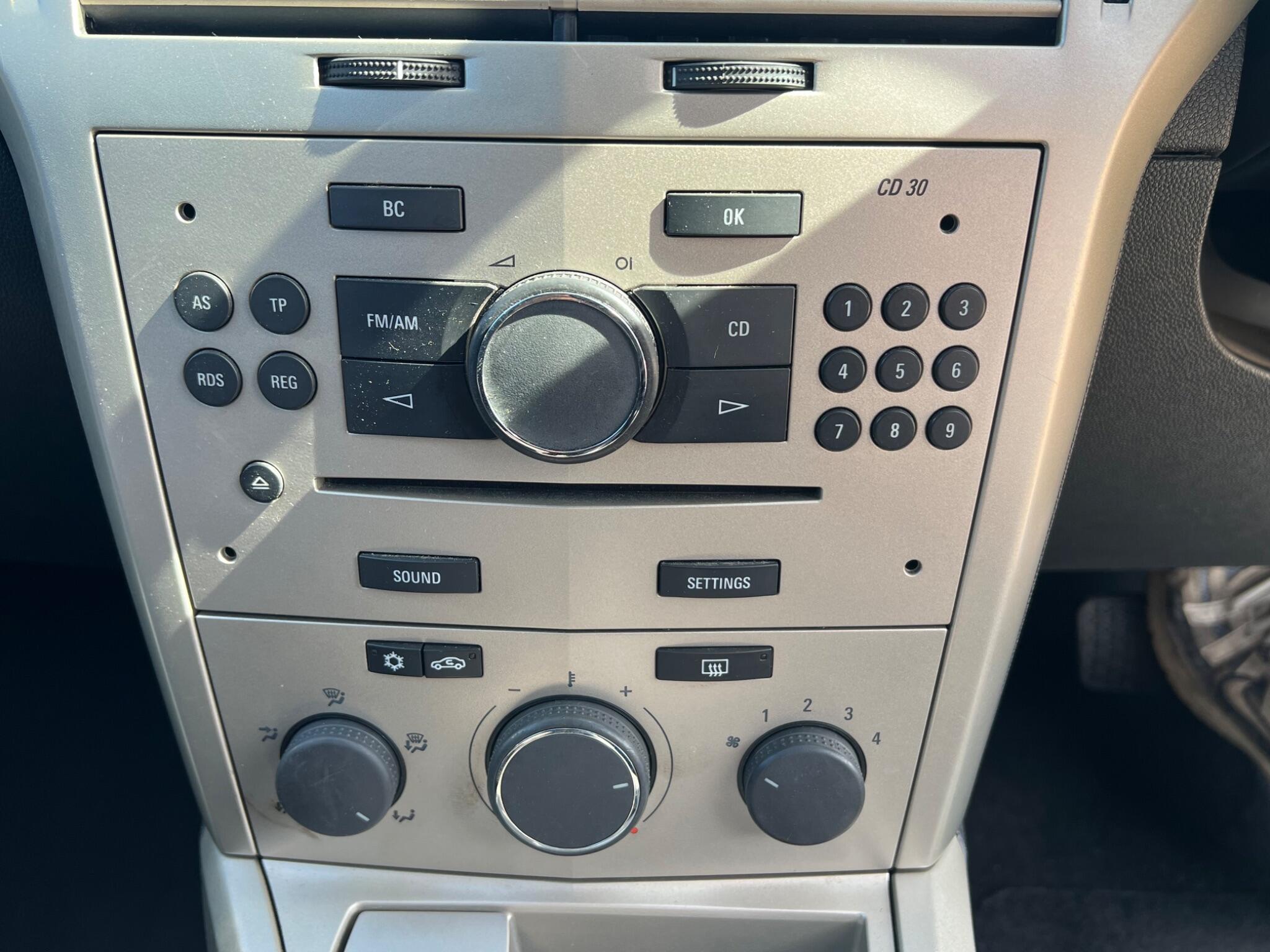 Vauxhall Astra view 28