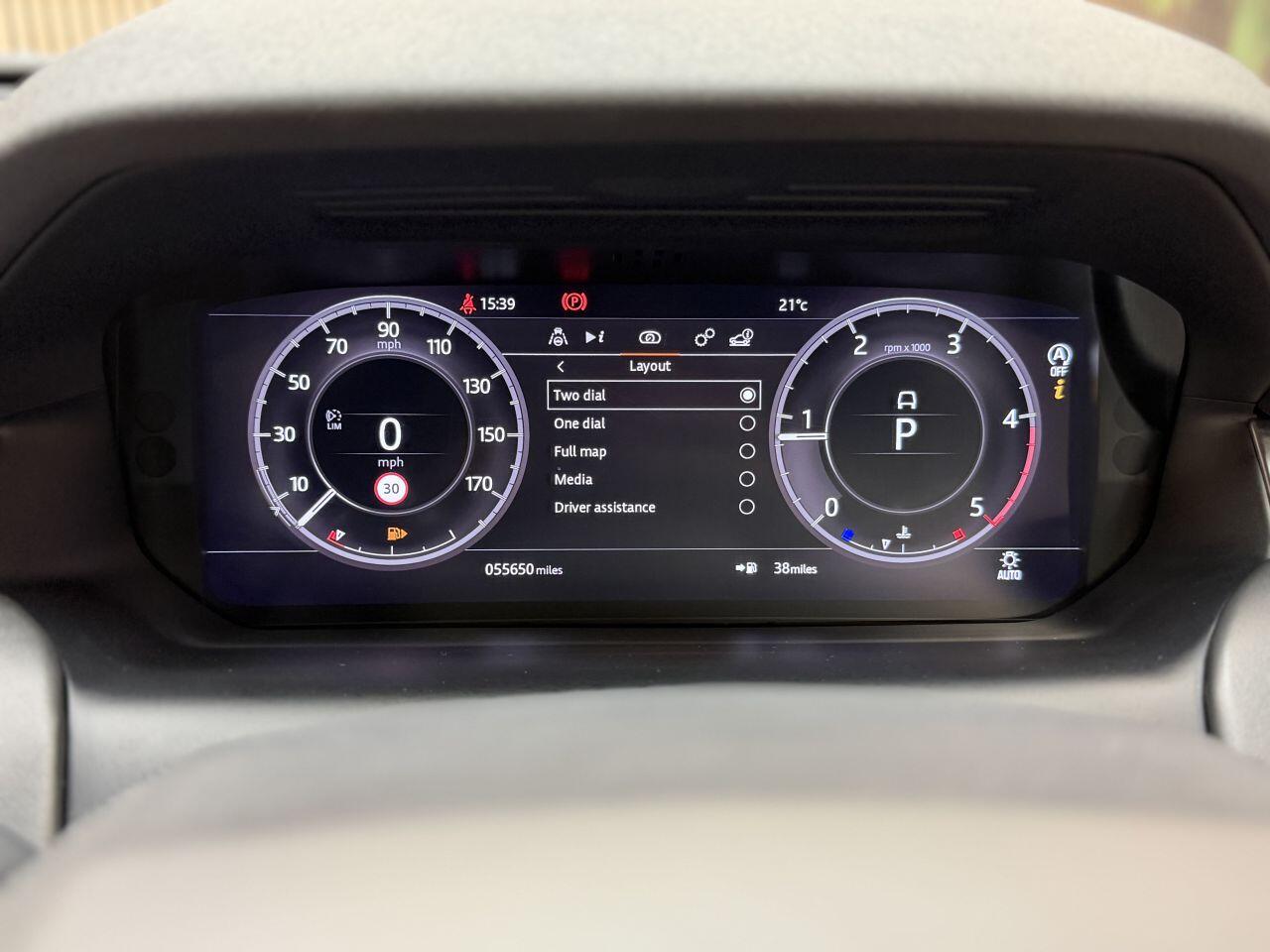 Land Rover Discovery Sport view 35