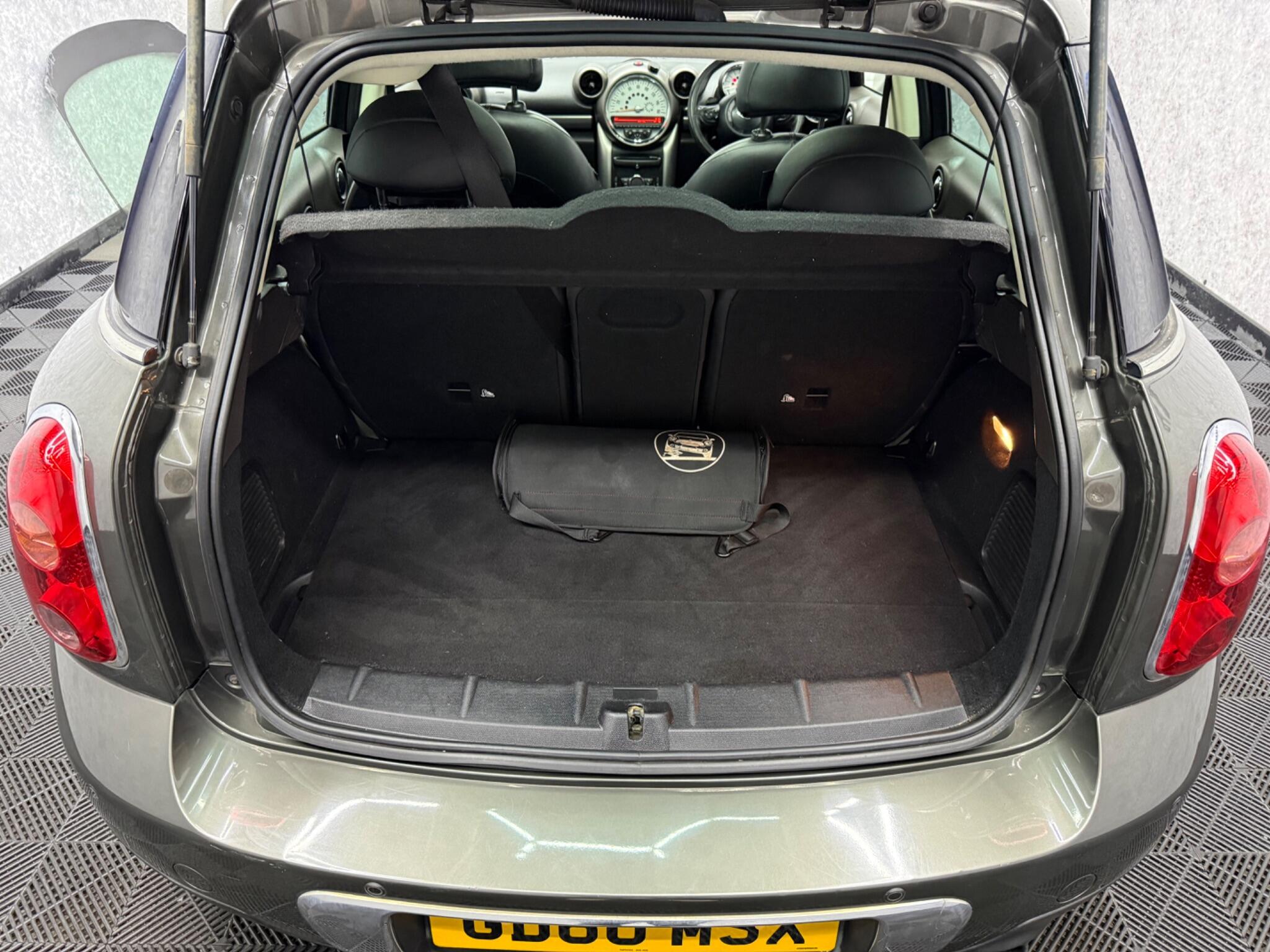 Mini Countryman view 17