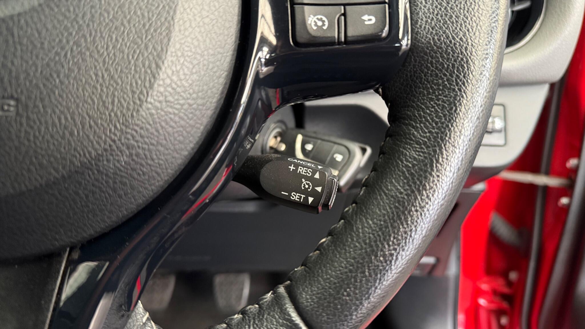 Toyota Yaris view 25