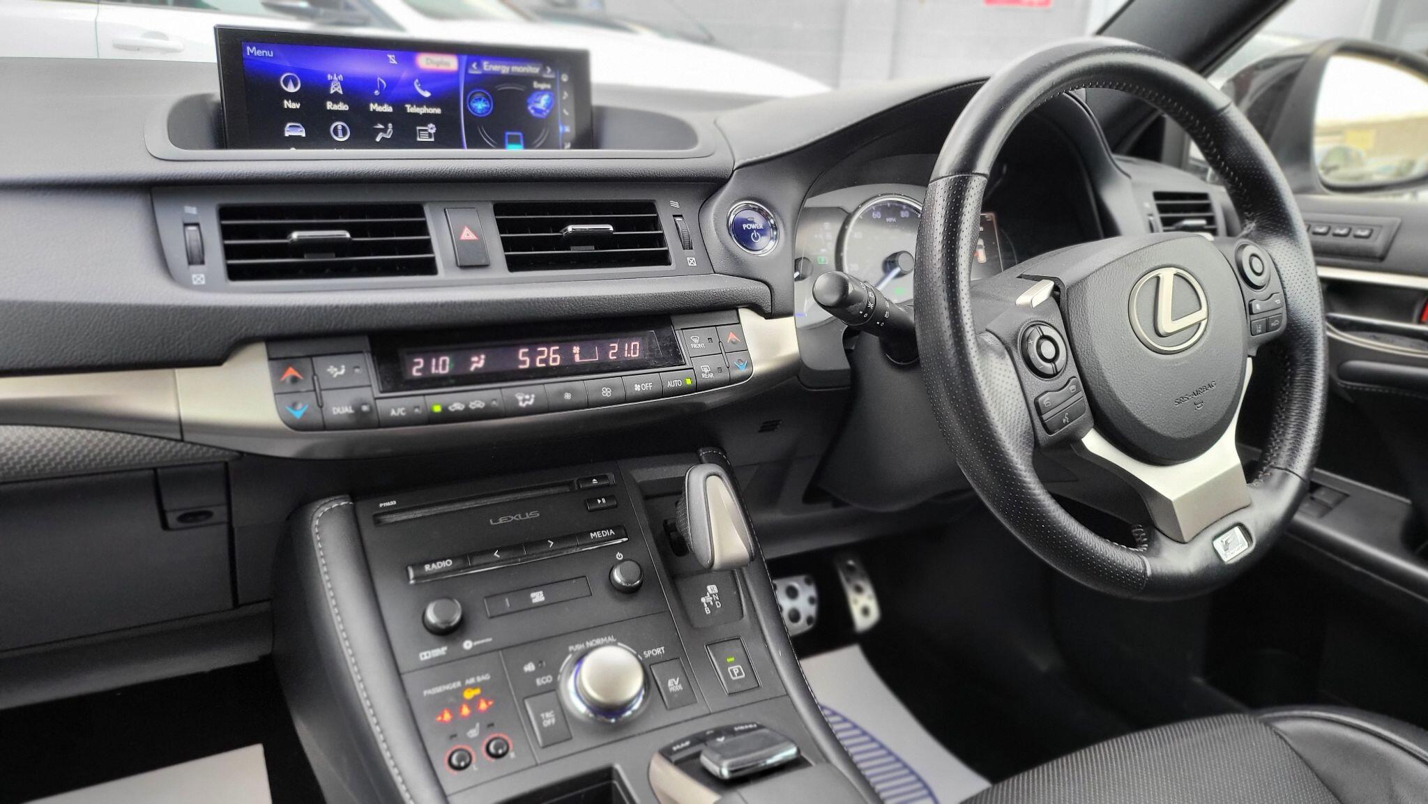 Lexus CT view 9