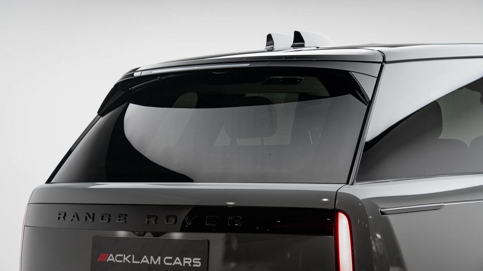 Land Rover Range Rover view 18