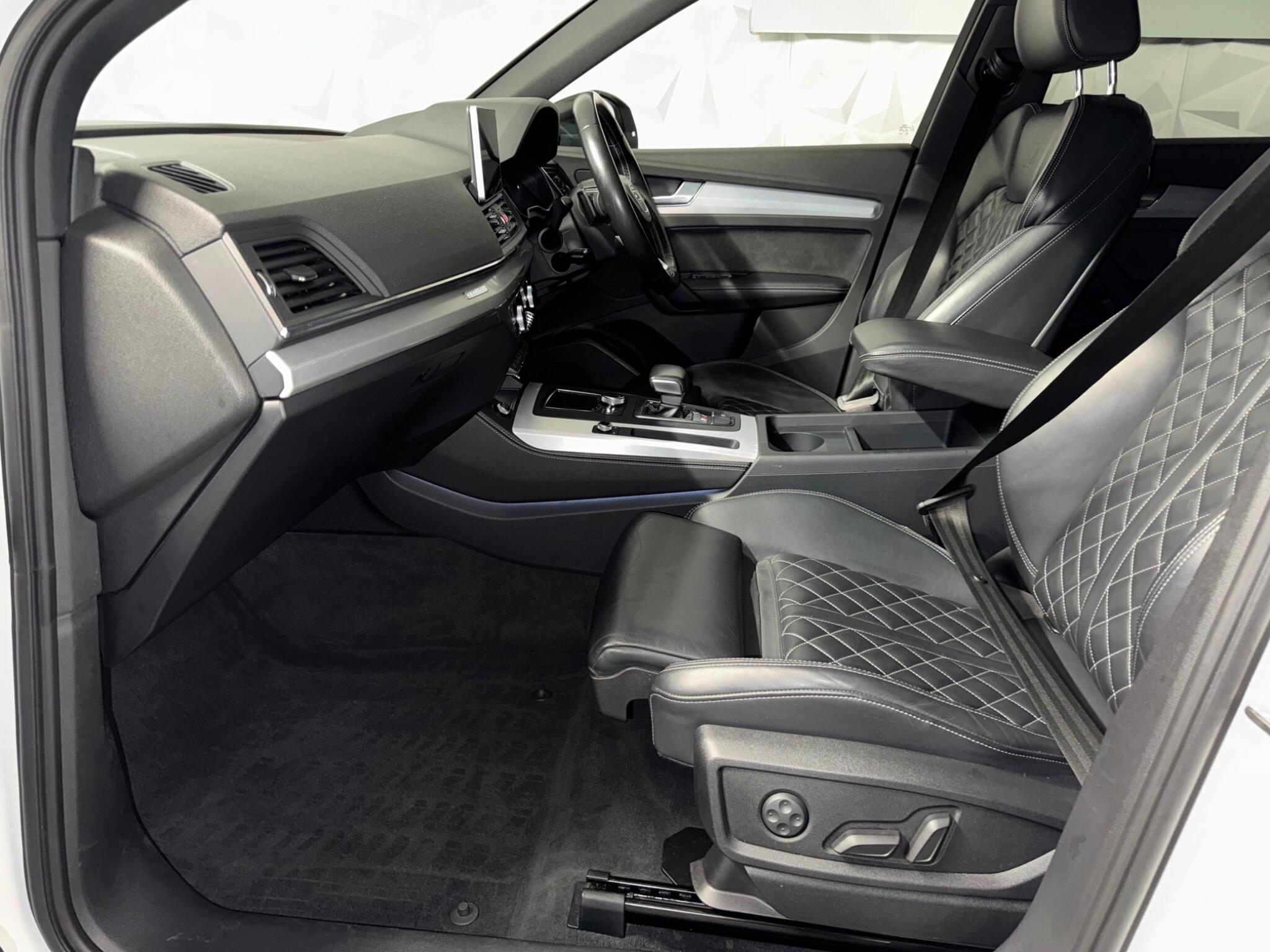 Audi SQ5 view 19