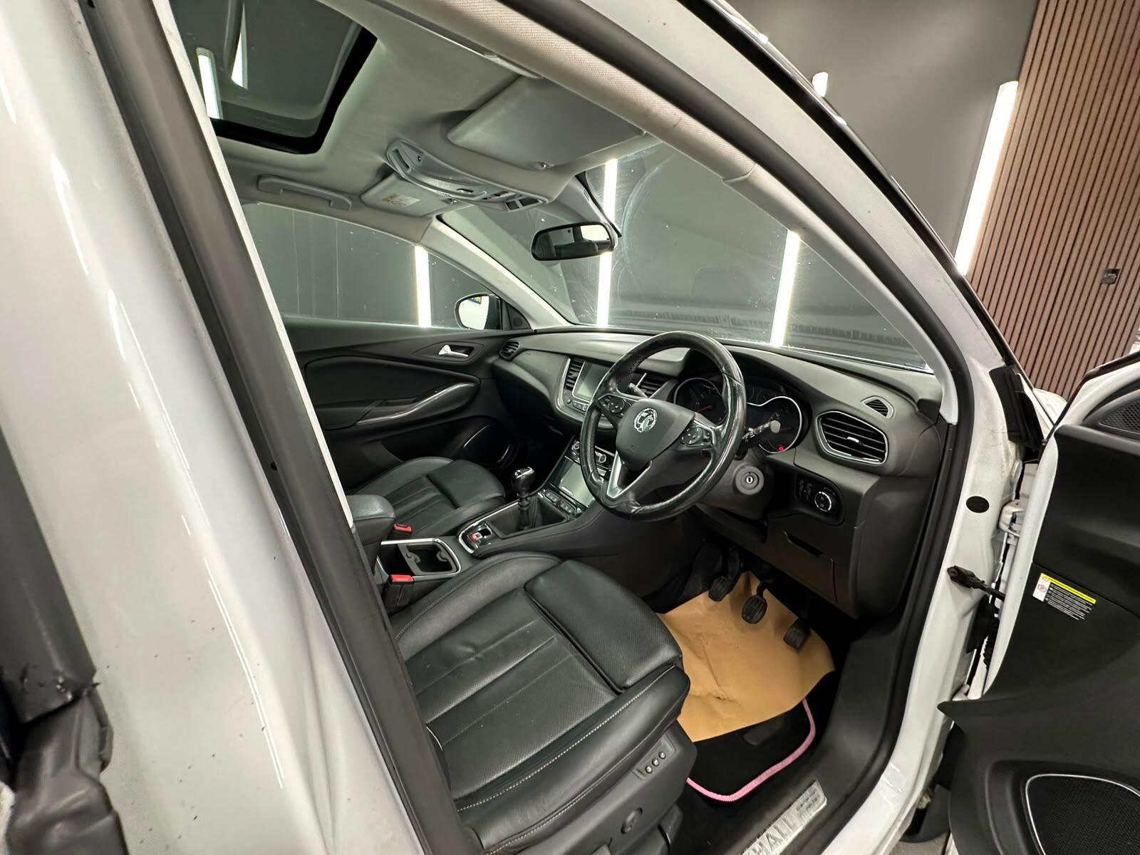 Vauxhall Grandland X view 26