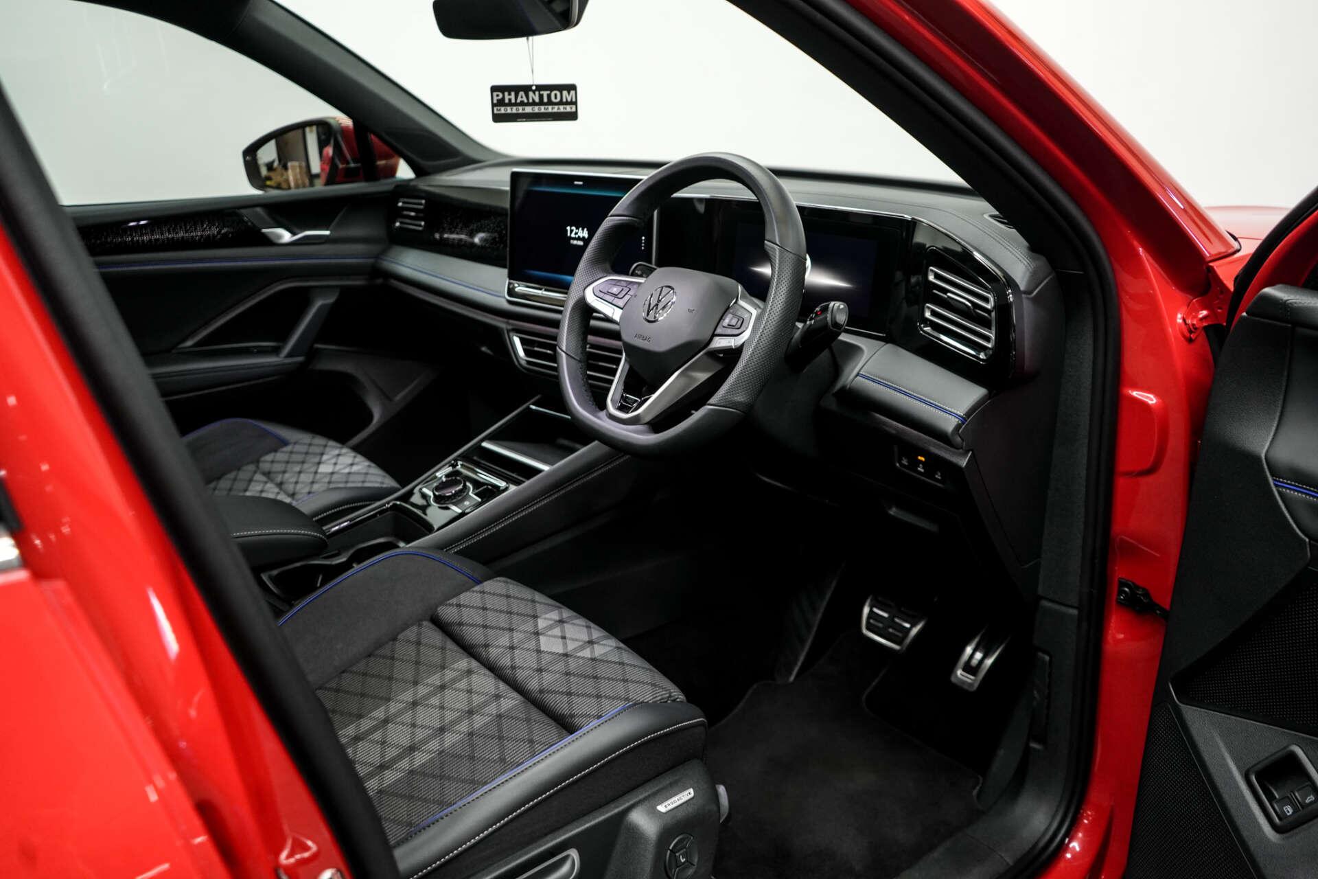 Volkswagen Tiguan view 15