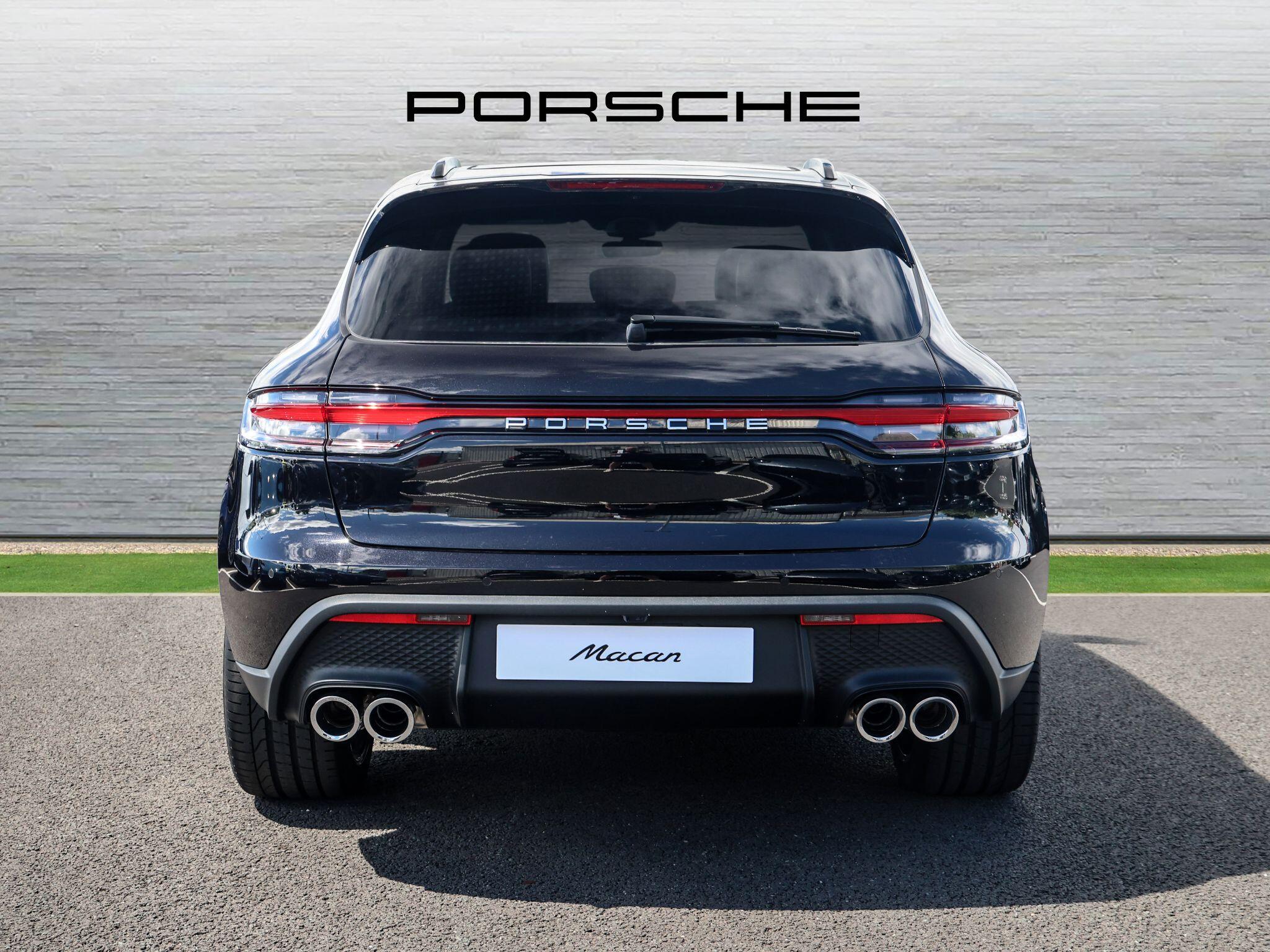Porsche Macan view 6
