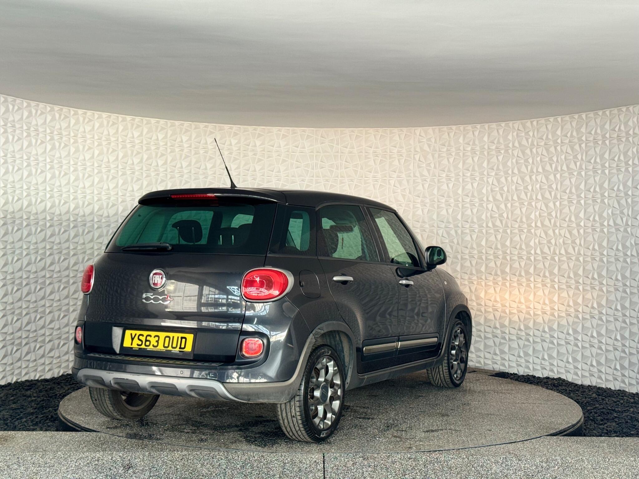 Fiat 500l view 12