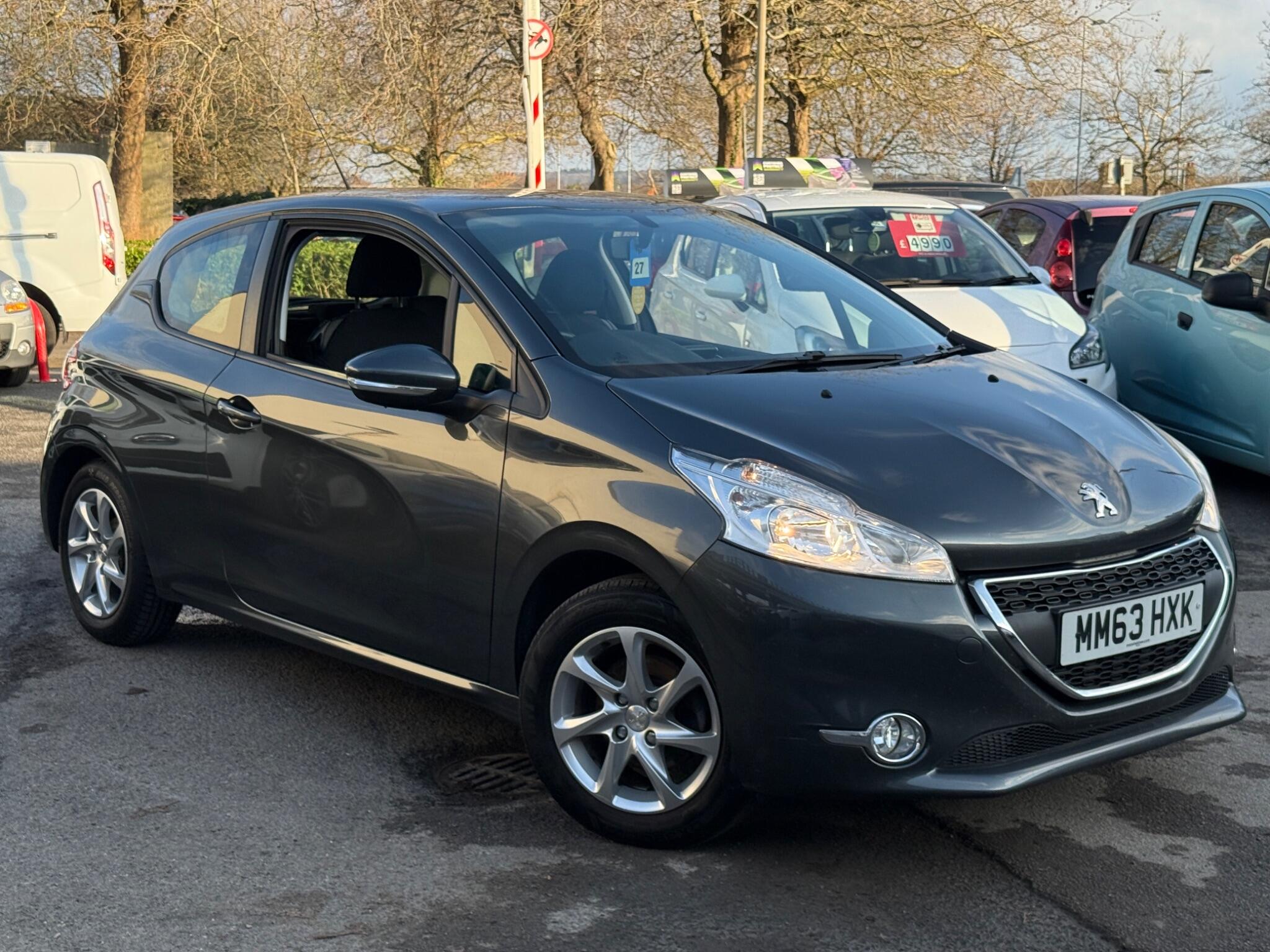 Peugeot 208 - Image 5