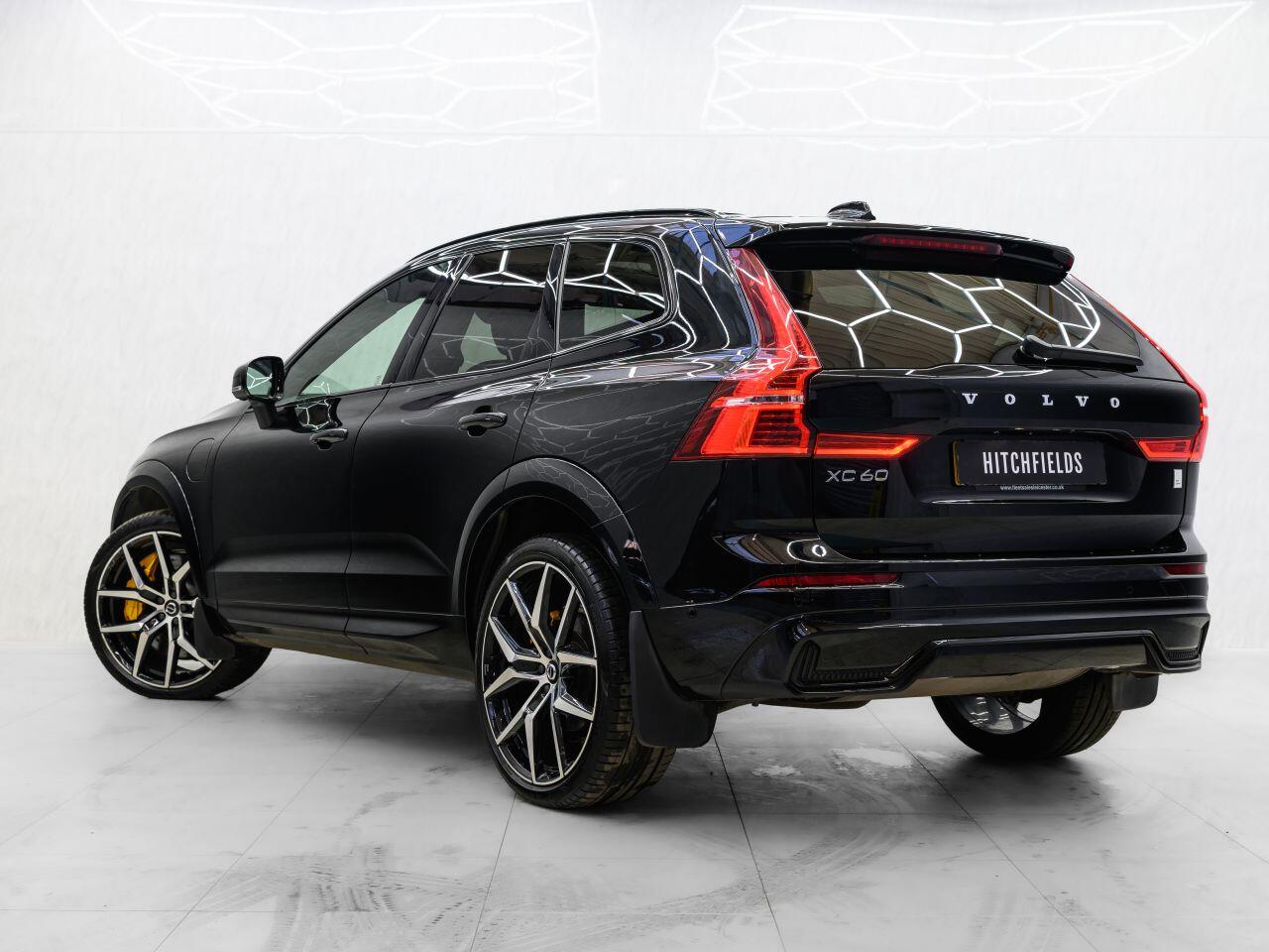 Volvo XC60 view 8