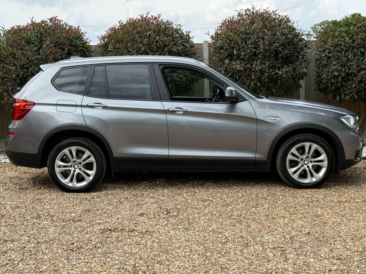 BMW X3 view 4