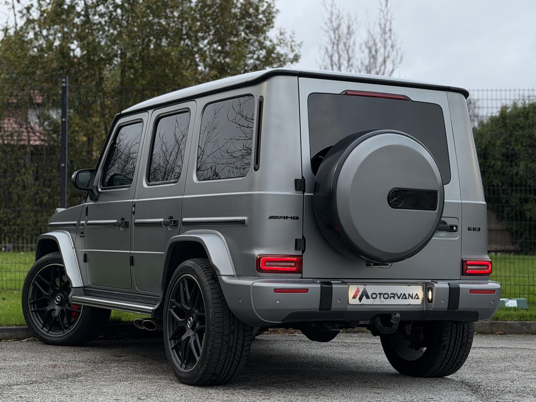 Mercedes-Benz G-Class view 9