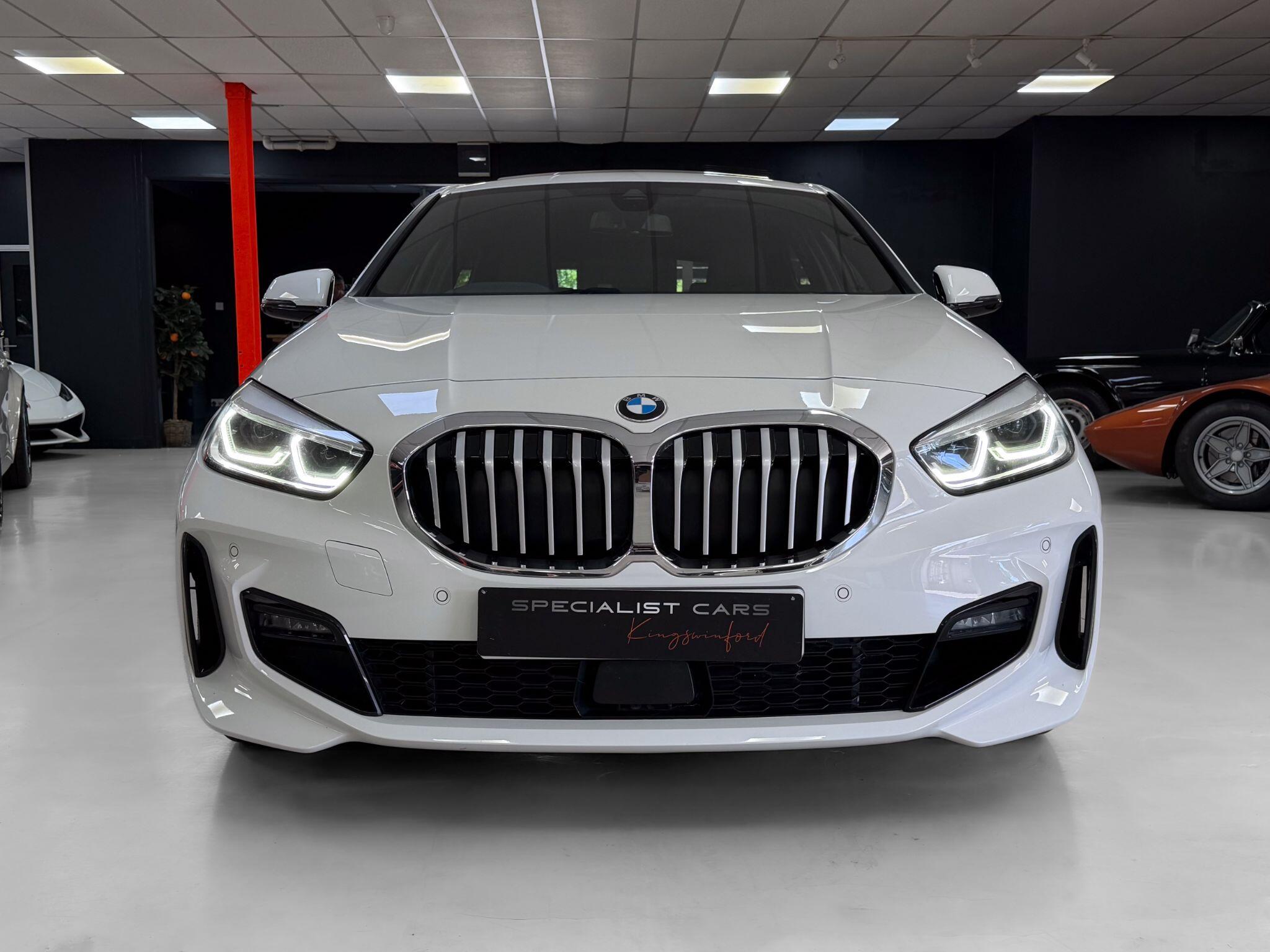 BMW 1 Series view 9