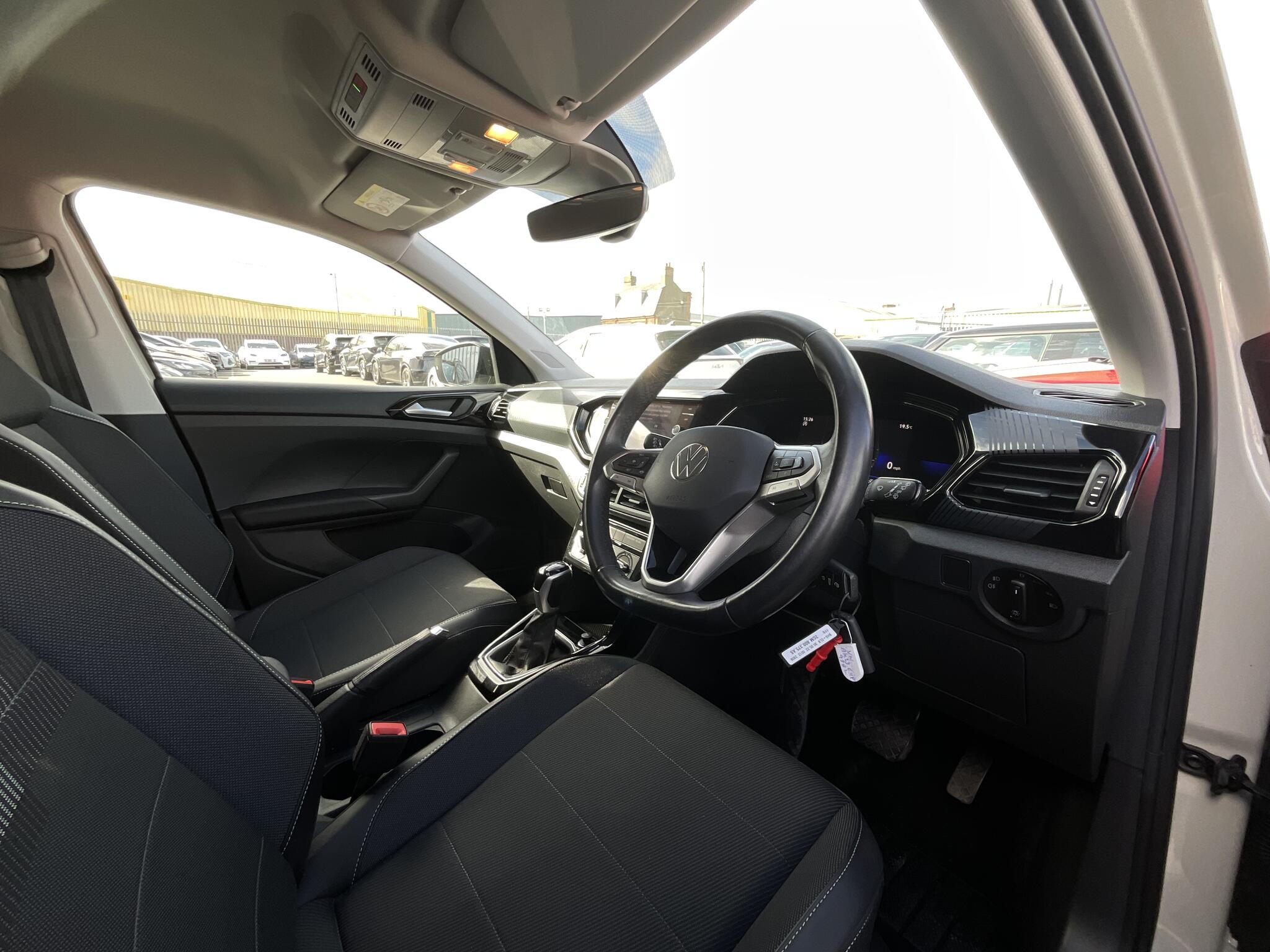 Volkswagen T-Cross view 7