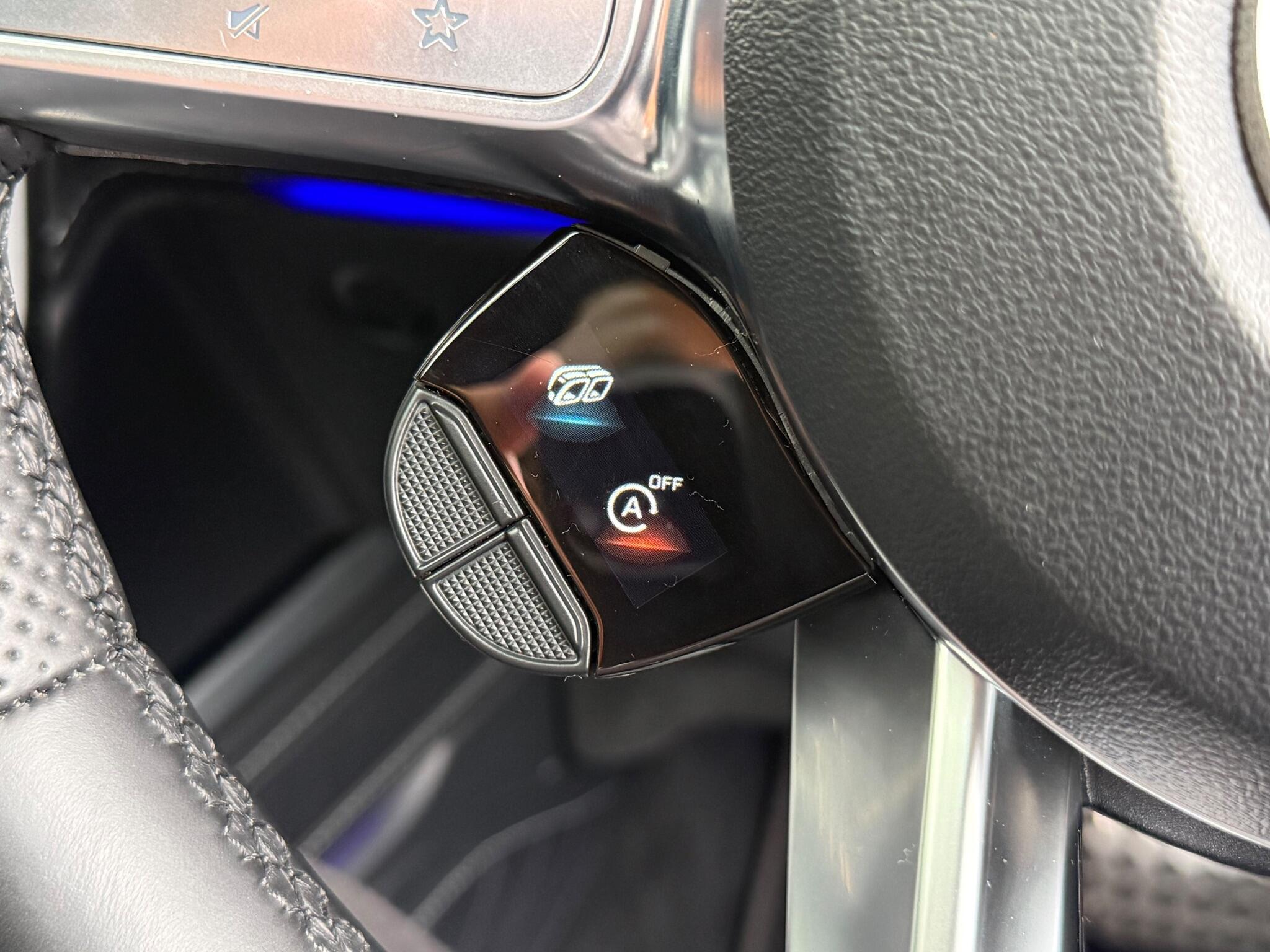 Mercedes-Benz G-Class view 15