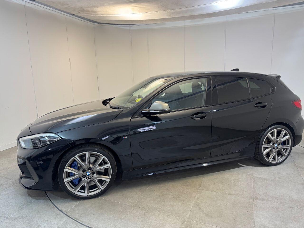 BMW 1 Series view 11