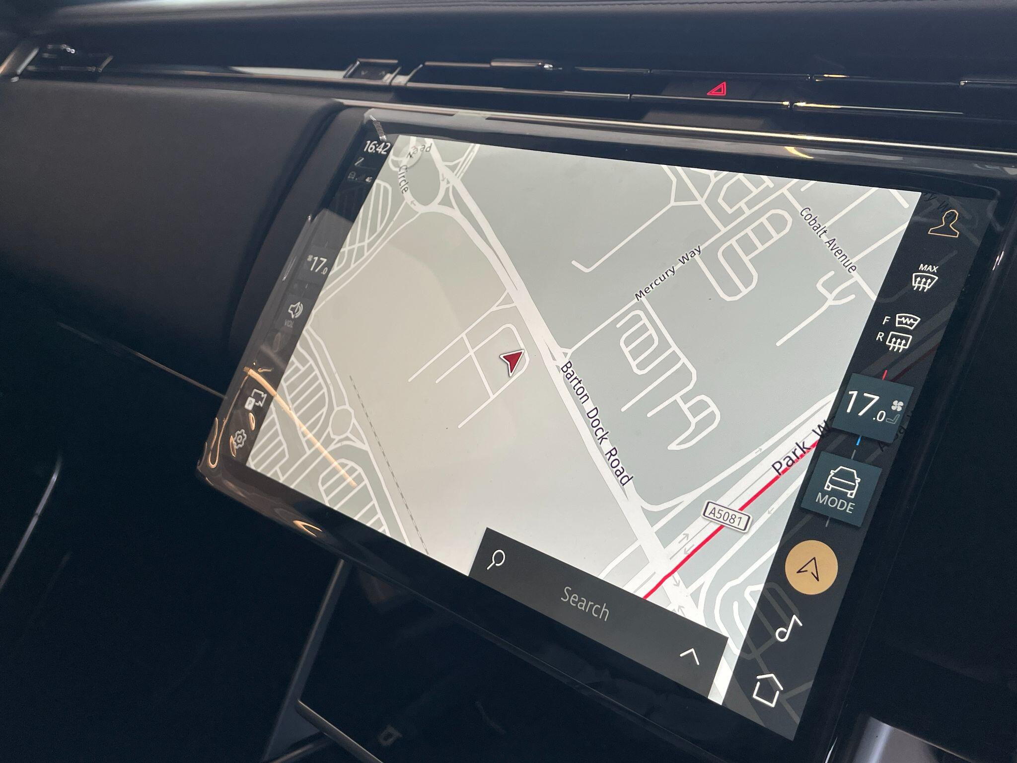 Land Rover Range Rover view 17