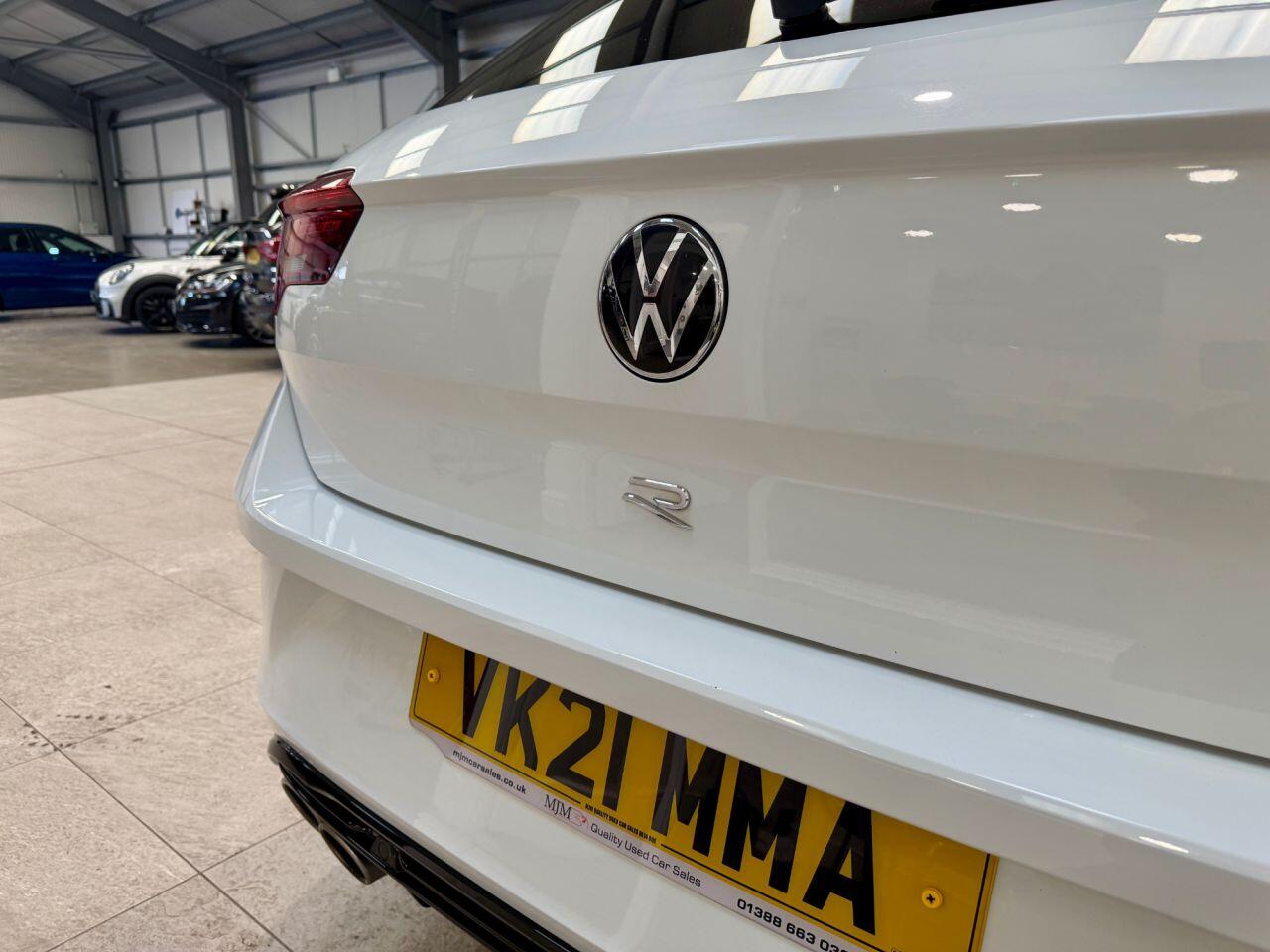 Volkswagen T-Roc view 29