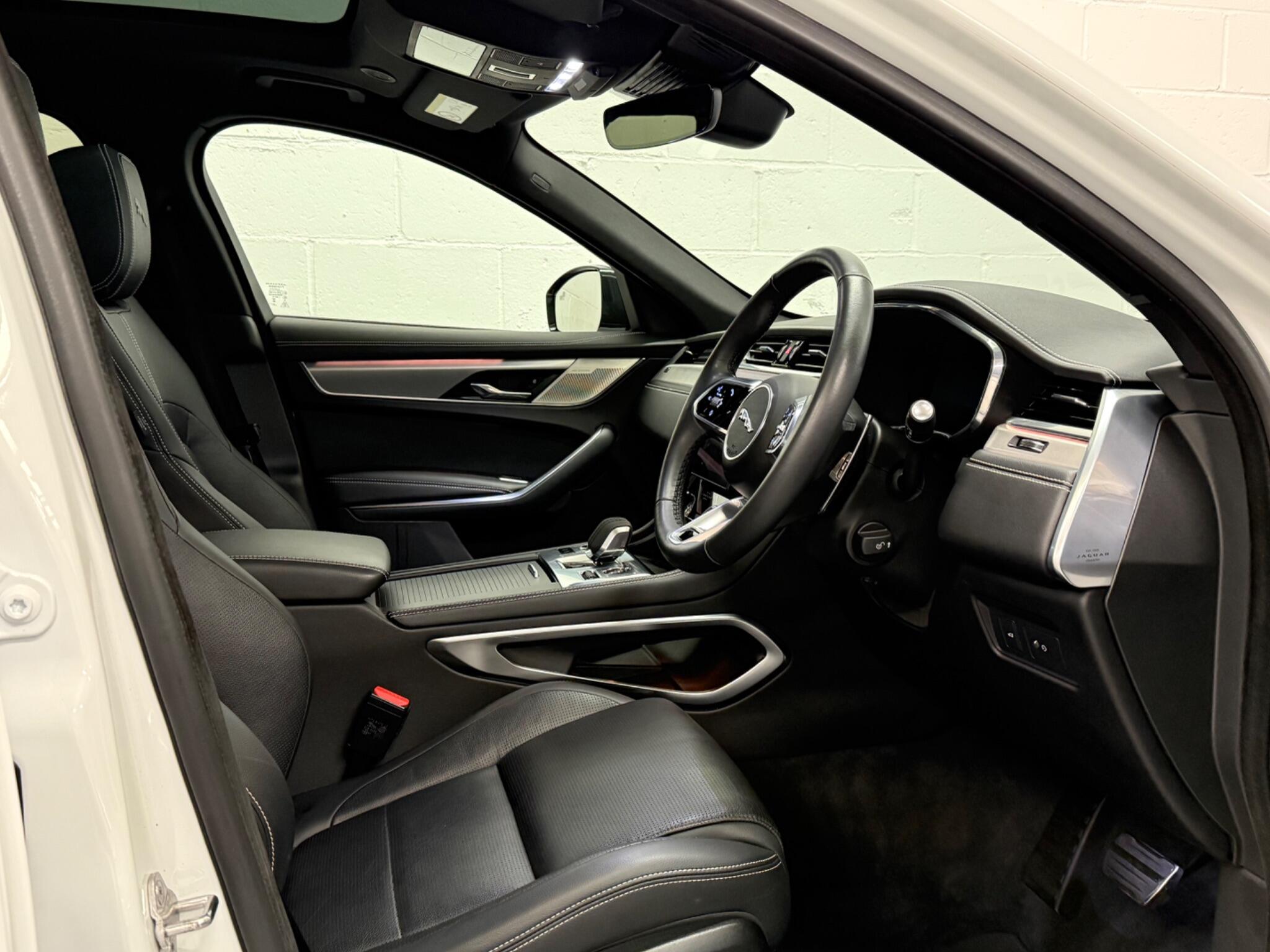 Jaguar F-Pace view 12