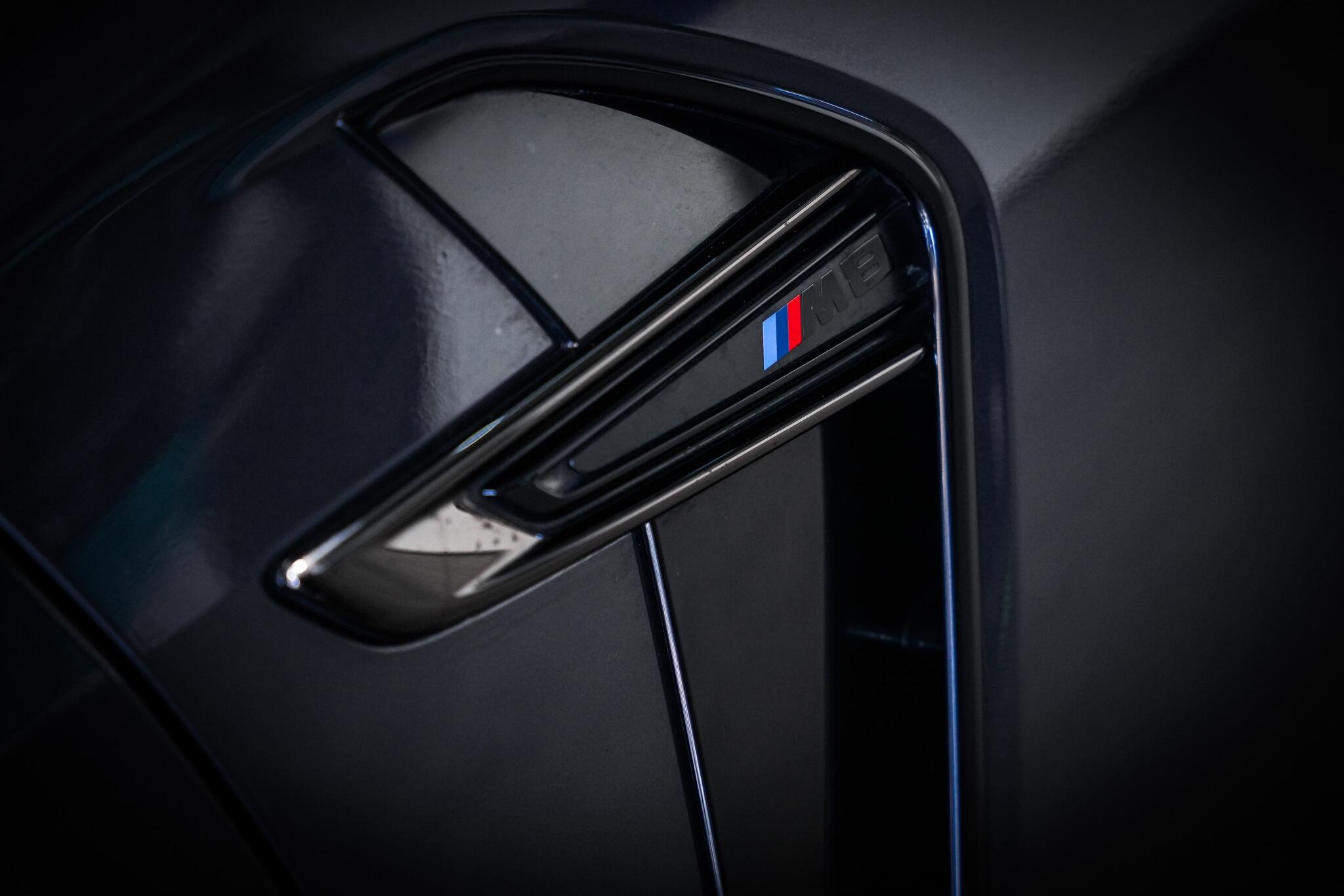 BMW M8 view 34