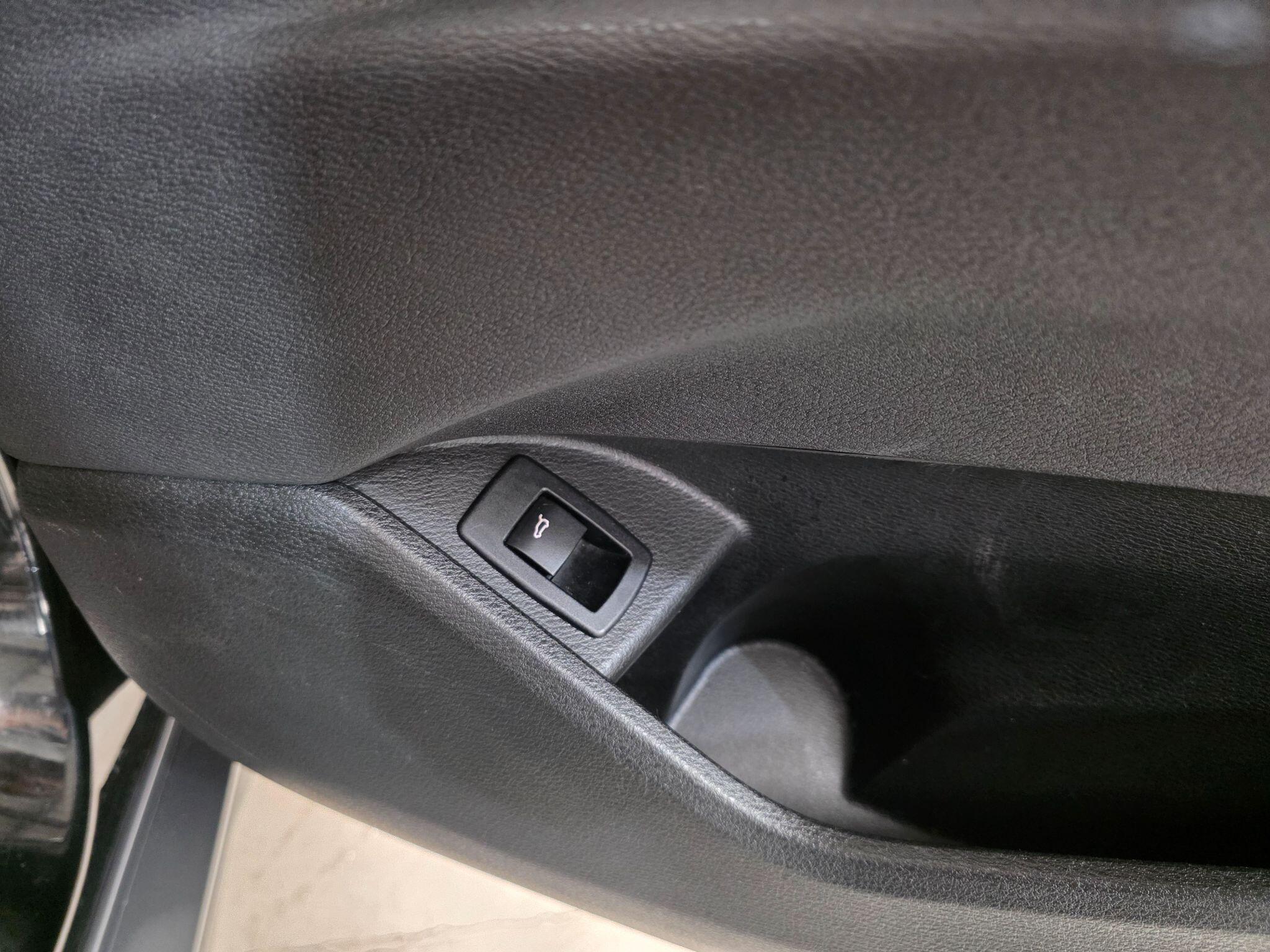 BMW X2 view 16