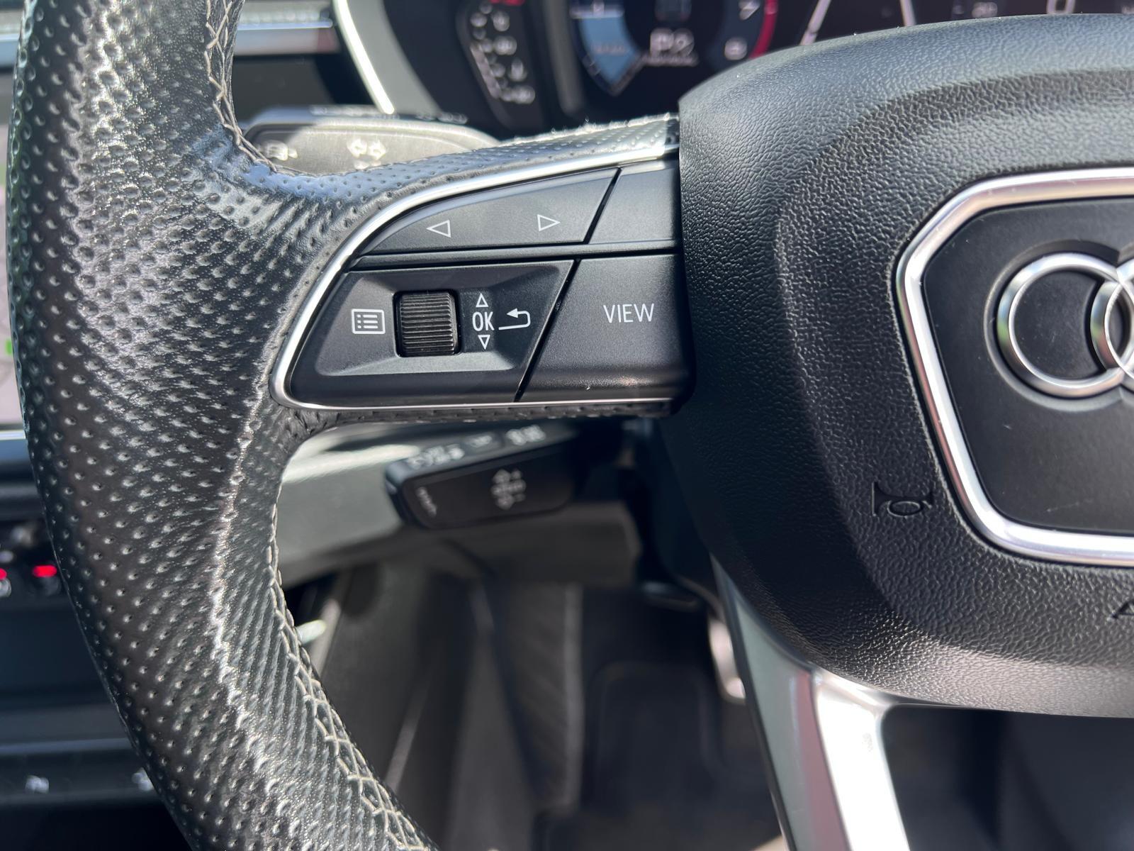 Audi Q3 view 28