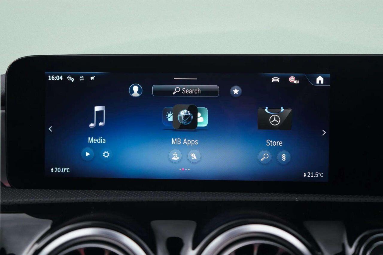 Mercedes-Benz Cla view 33