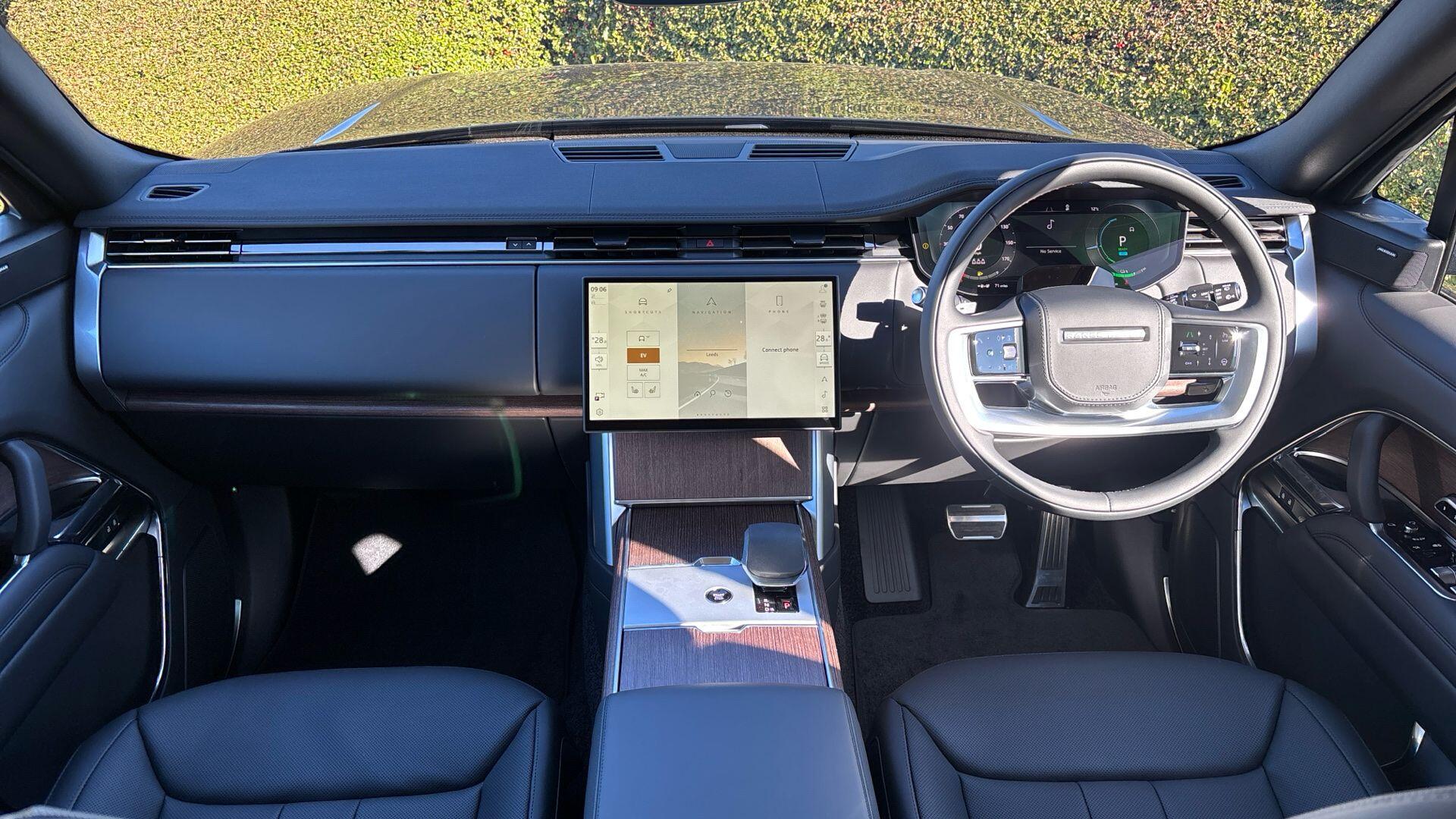 Land Rover Range Rover view 9