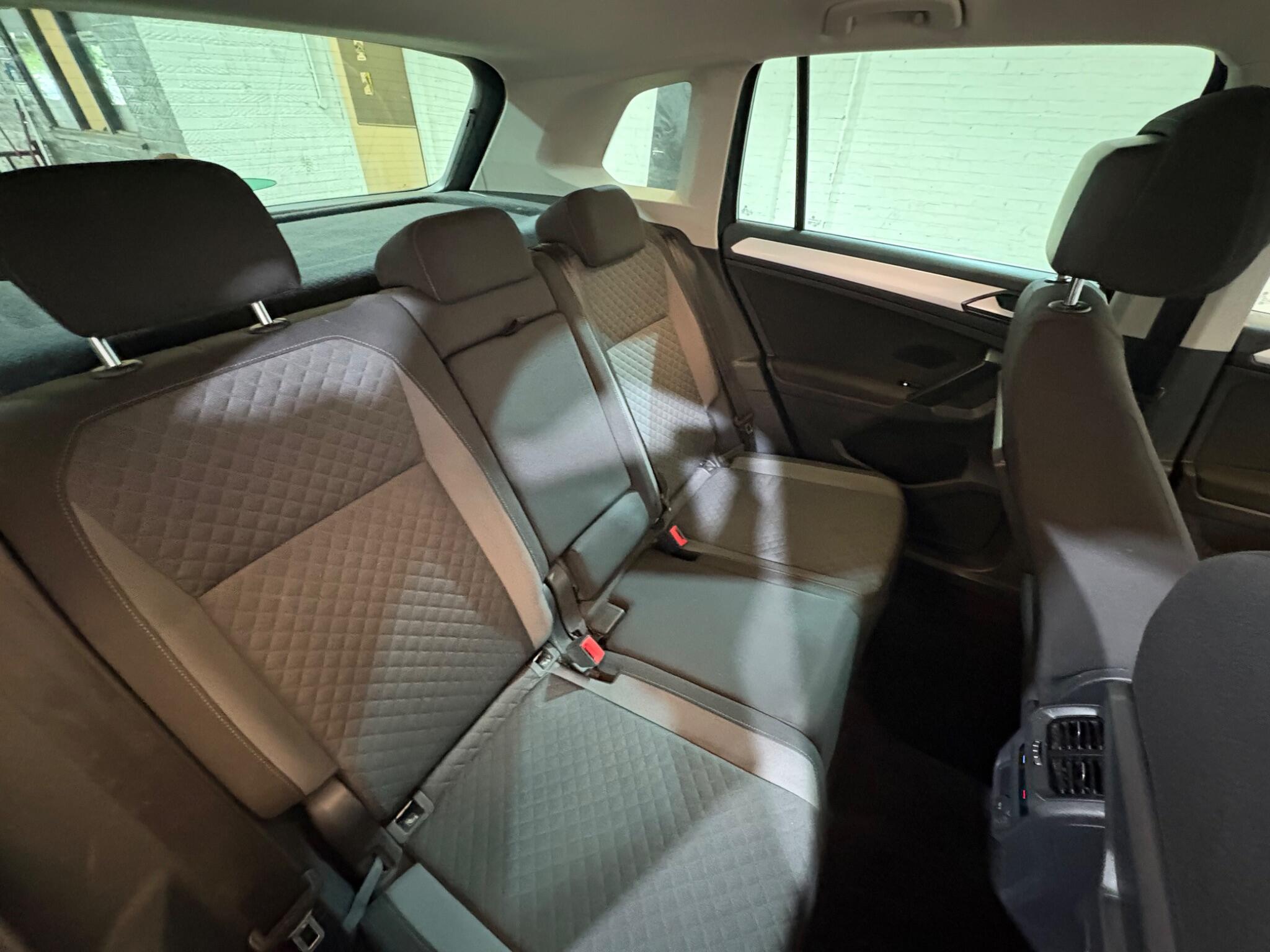 Volkswagen Tiguan view 43