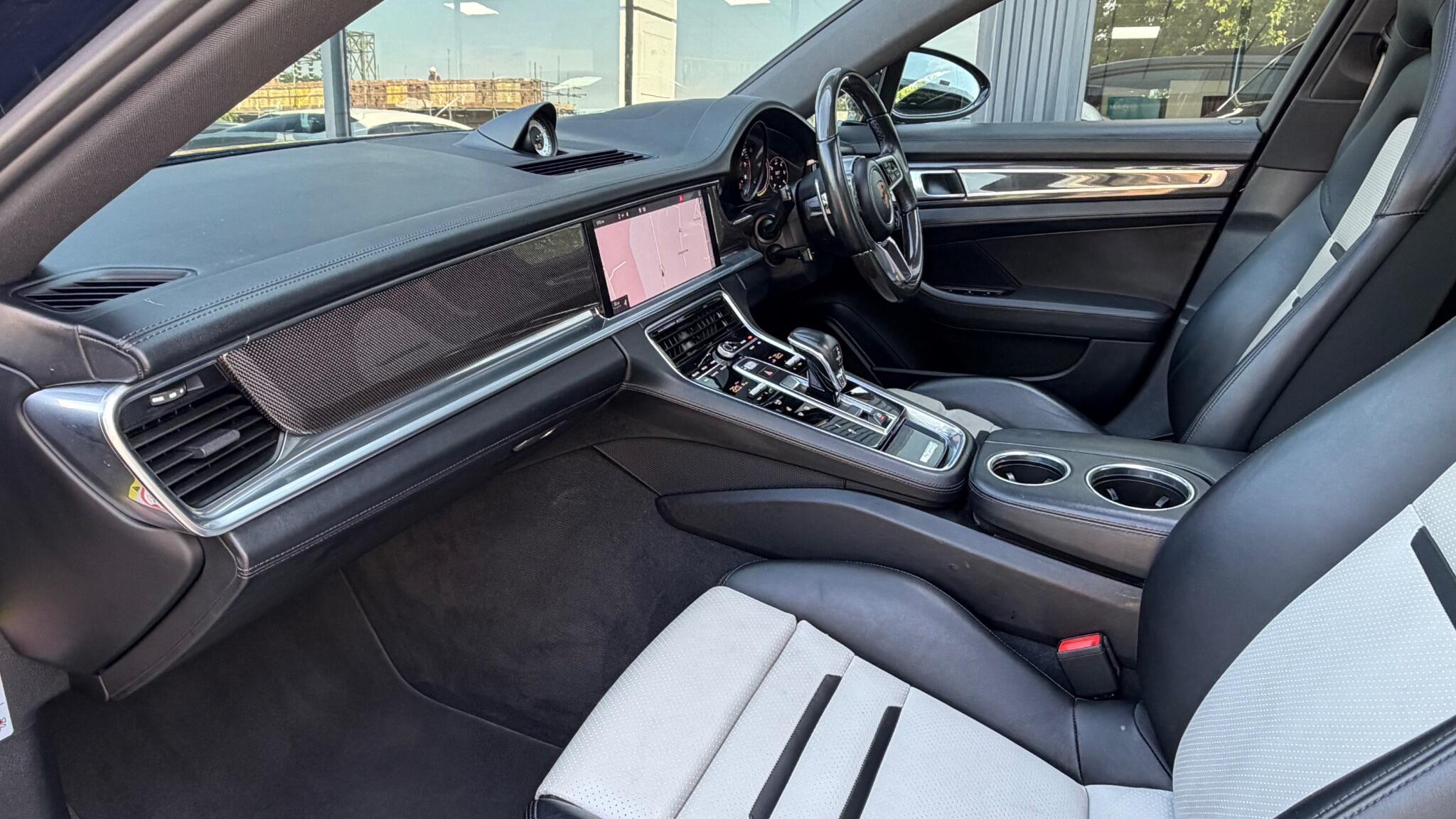 Porsche Panamera view 11