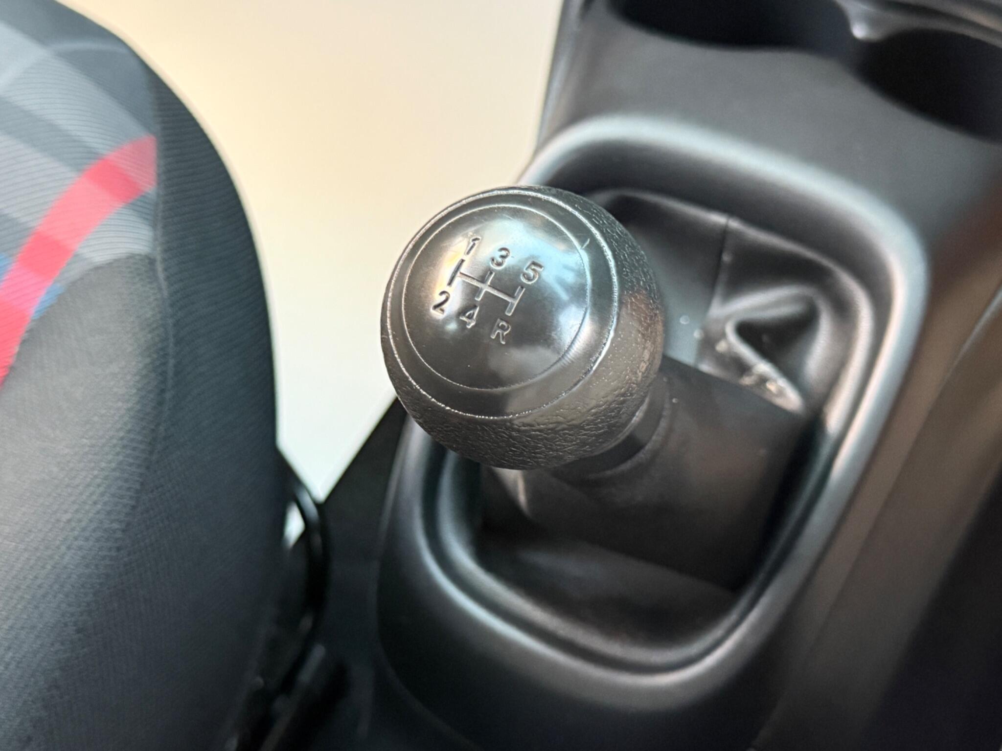 Peugeot 108 - Image 54