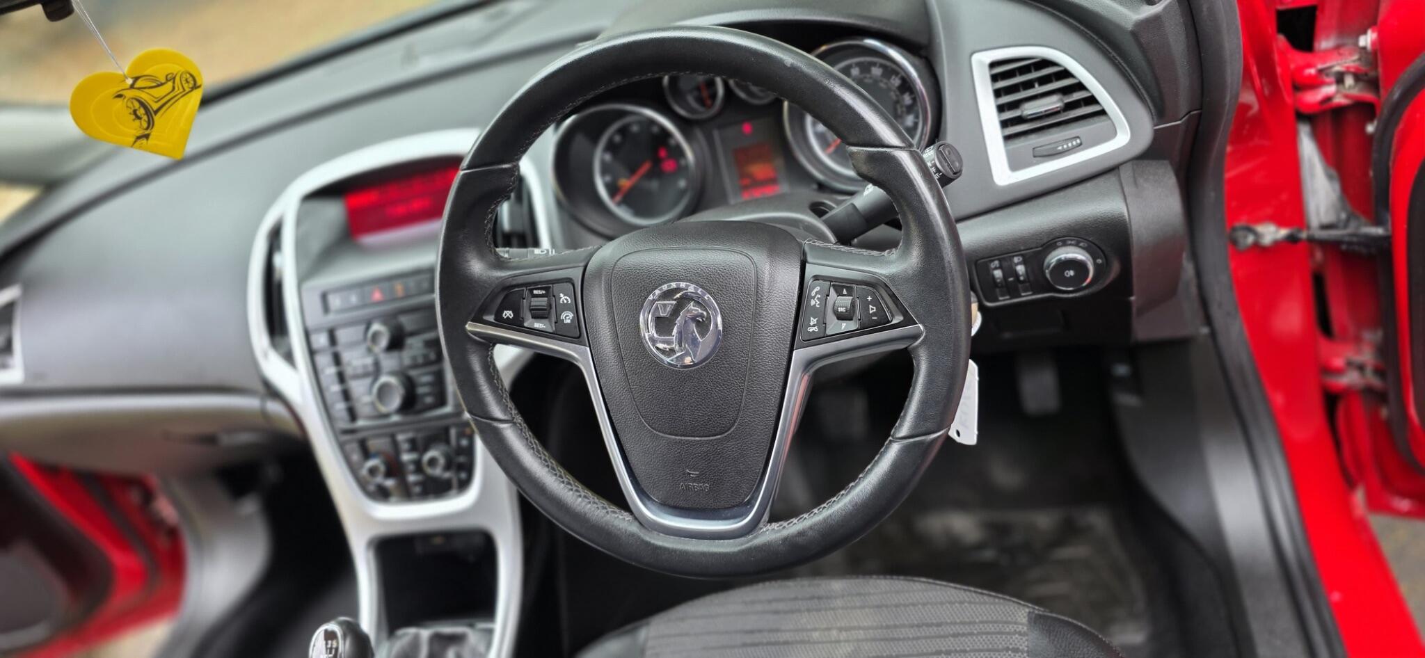 Vauxhall Astra view 48
