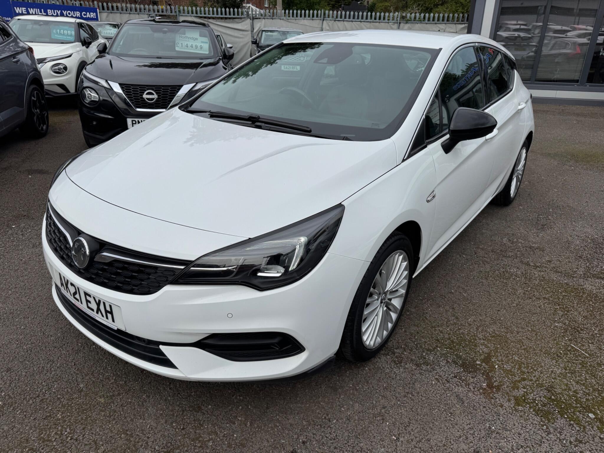 Vauxhall Astra view 3