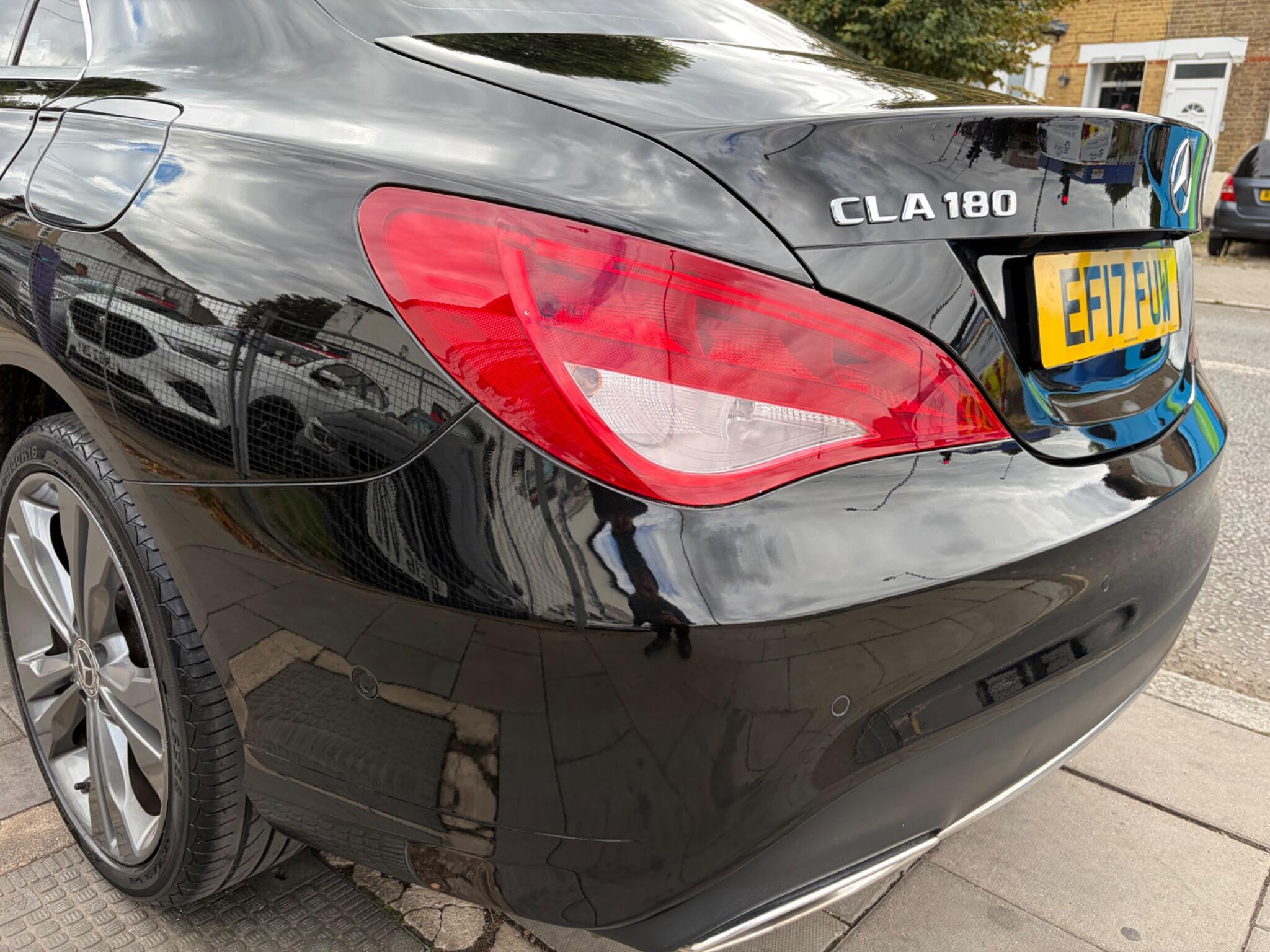 Mercedes-Benz Cla view 27