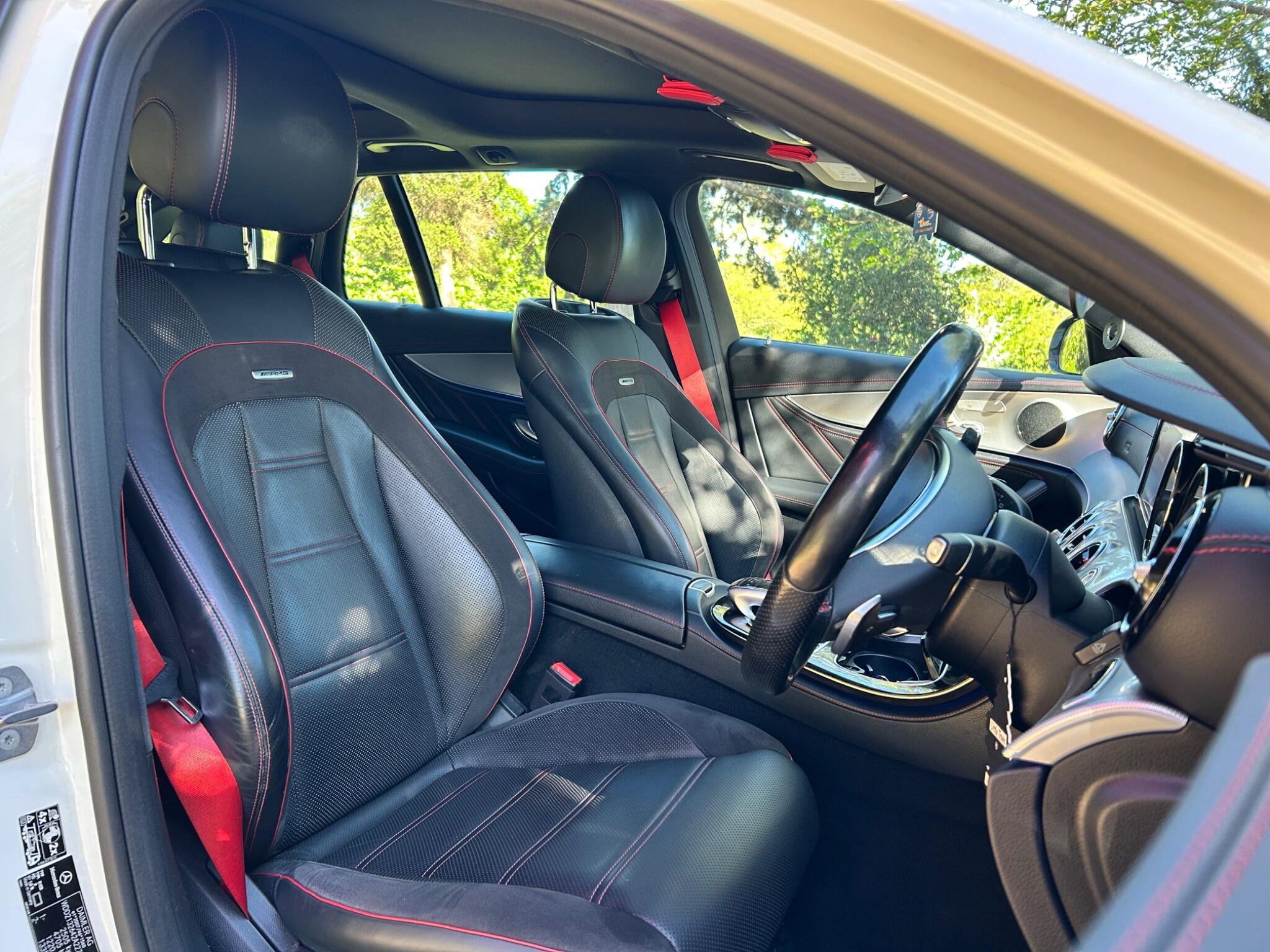 Mercedes-Benz E-Class view 5