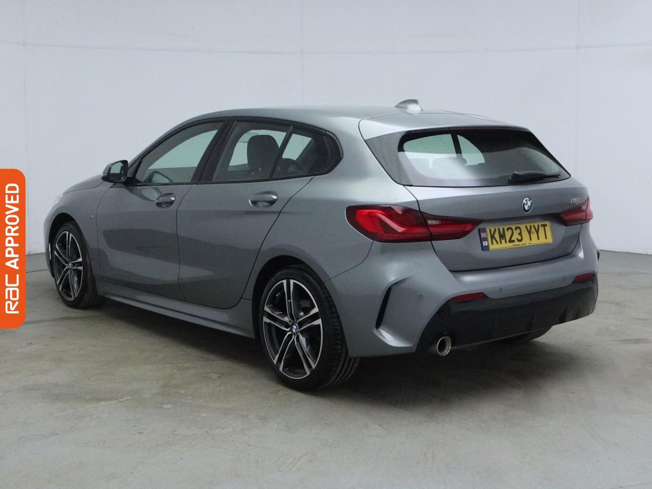 BMW 1 Series view 4