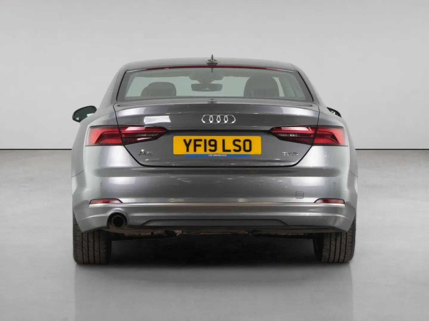 Audi A5 view 7