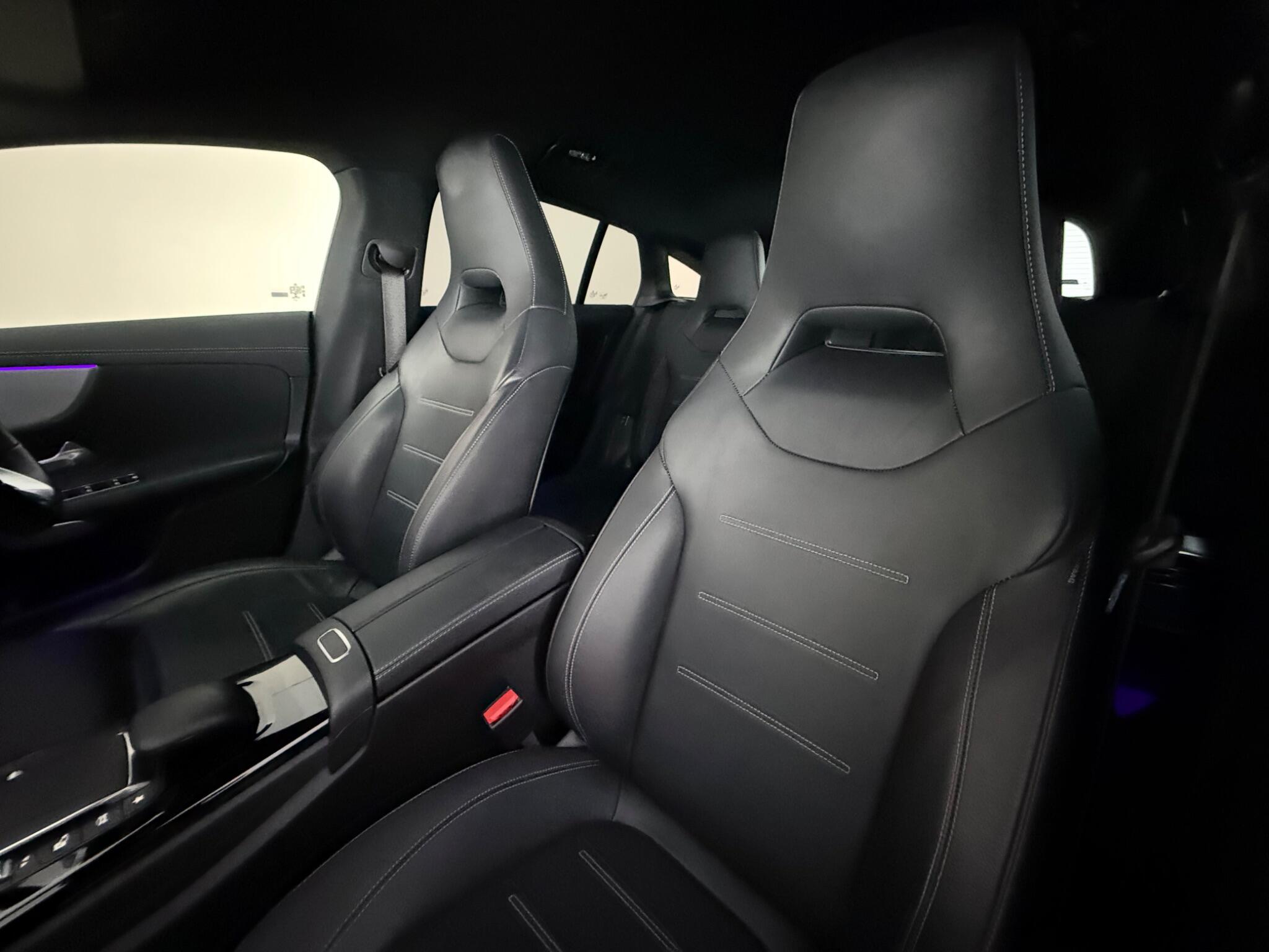 Mercedes-Benz Cla view 33