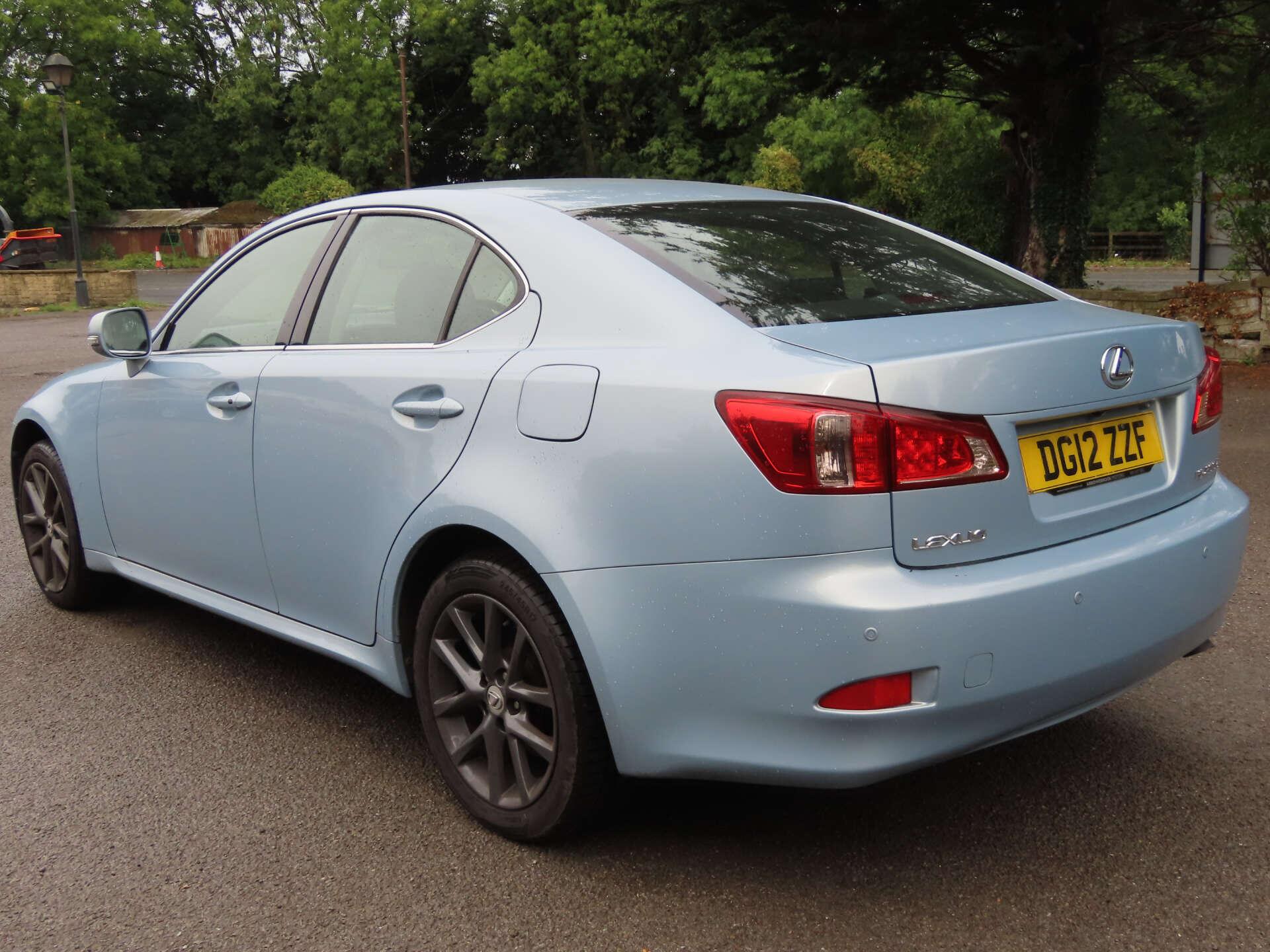 Lexus Is view 7