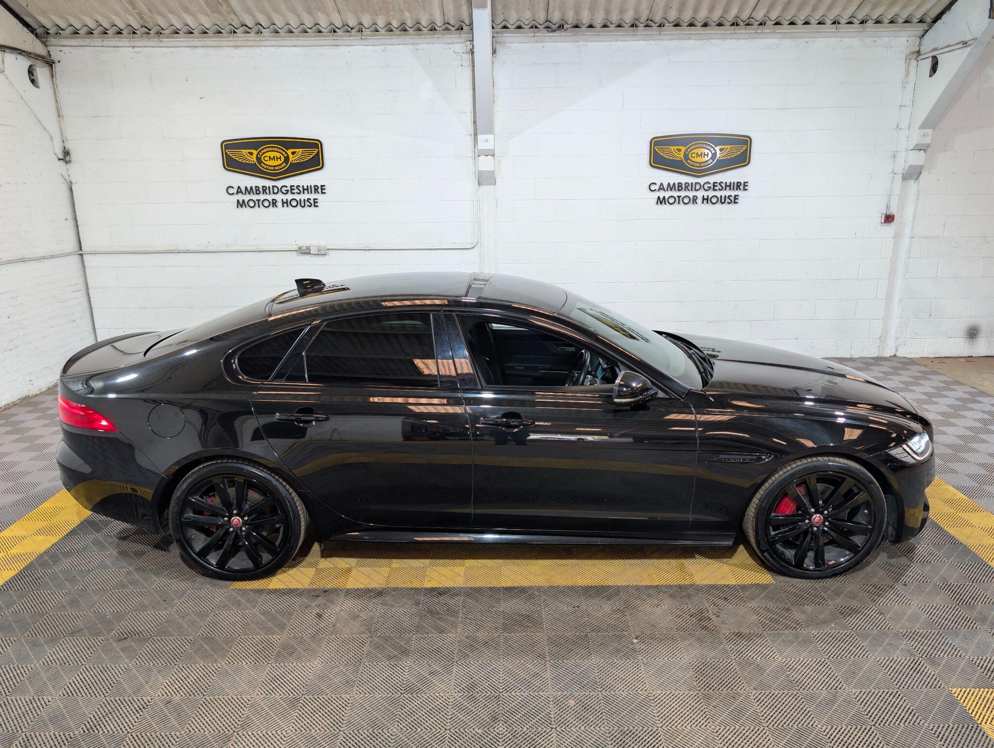 Jaguar XF view 65
